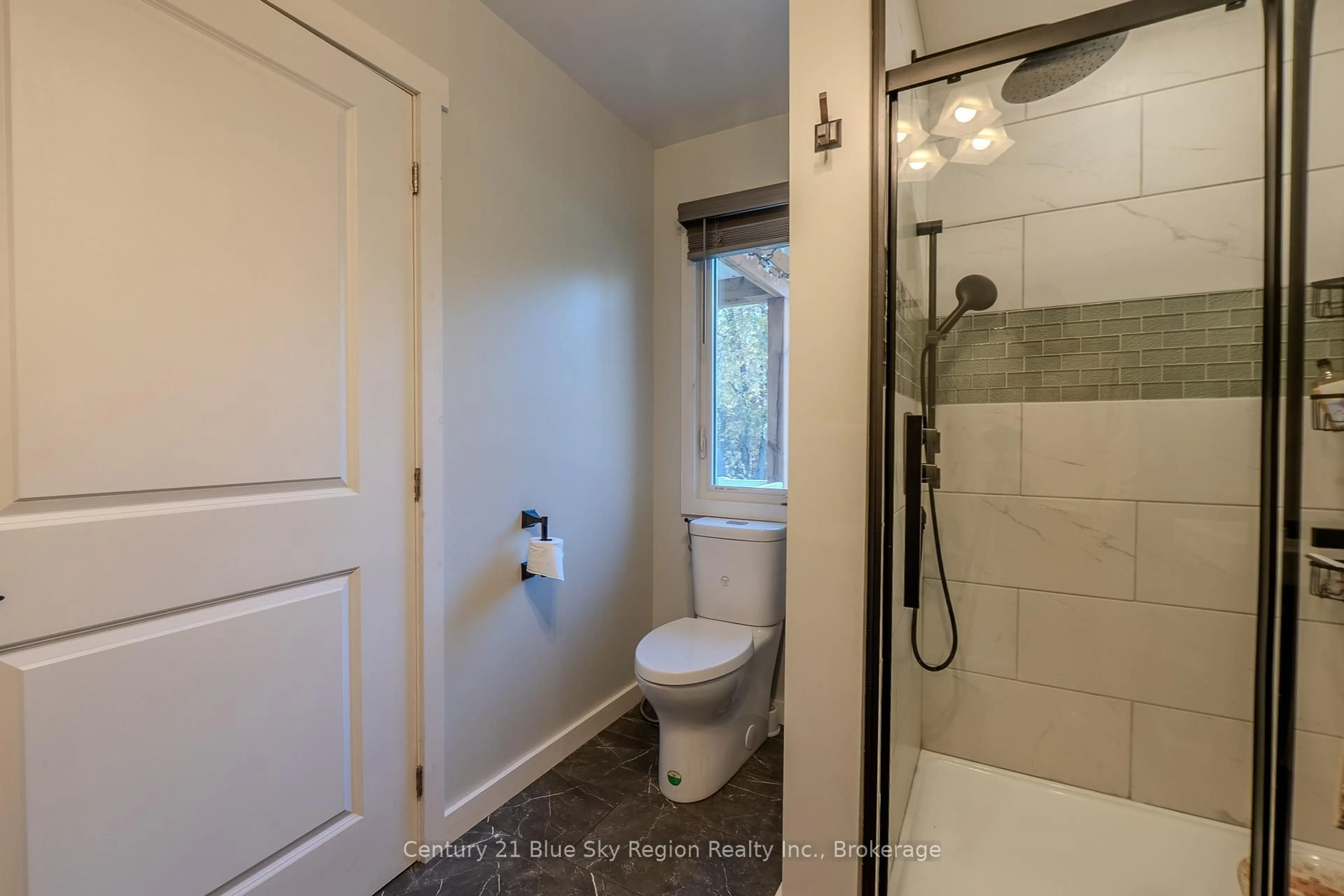 Standard bathroom, ceramic/tile floor for 503 Ski Hill Rd, Powassan Ontario P0H 1Z0