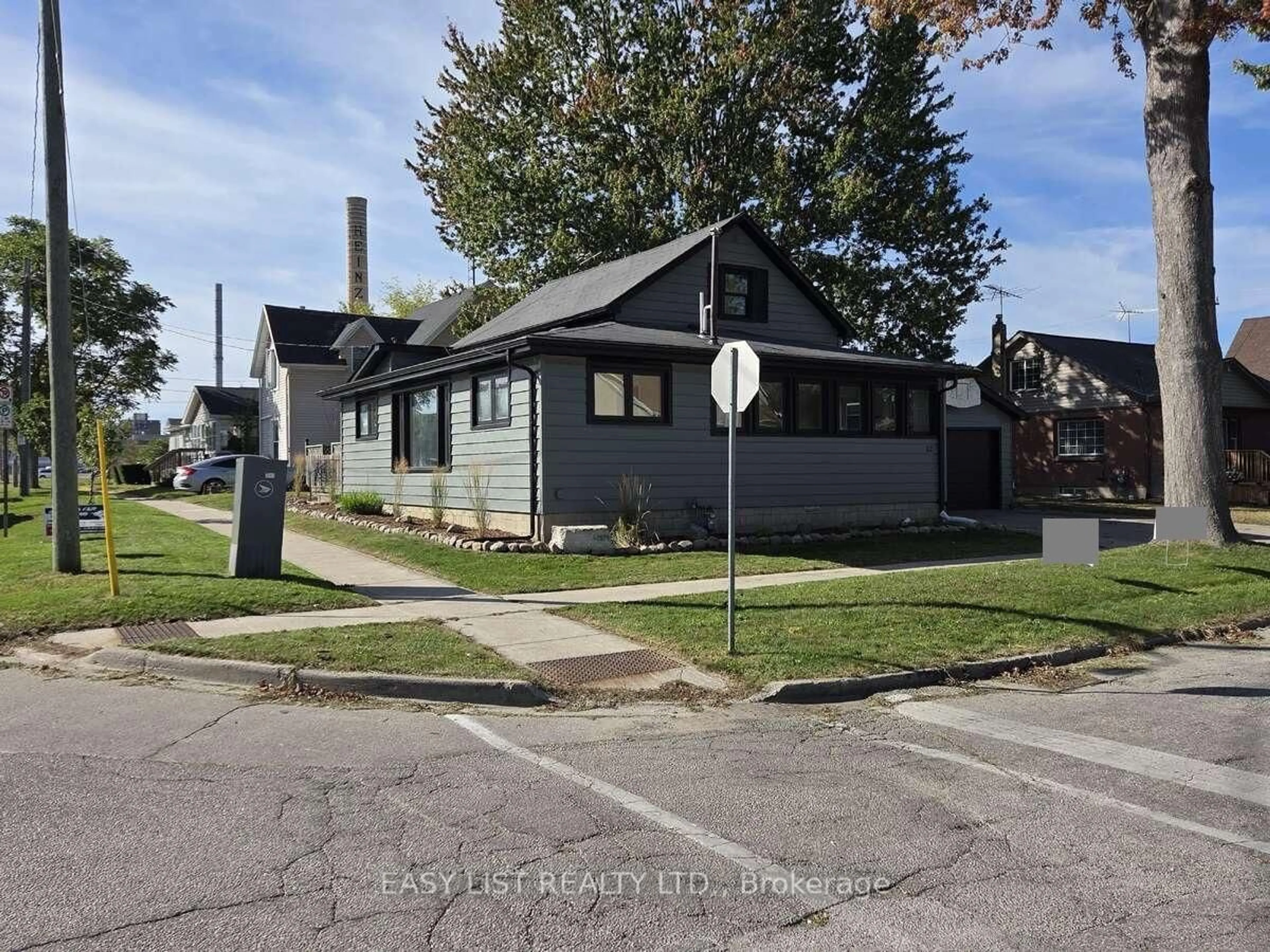 Unknown for 12 Montgomery St, Leamington Ontario N8H 1Z9