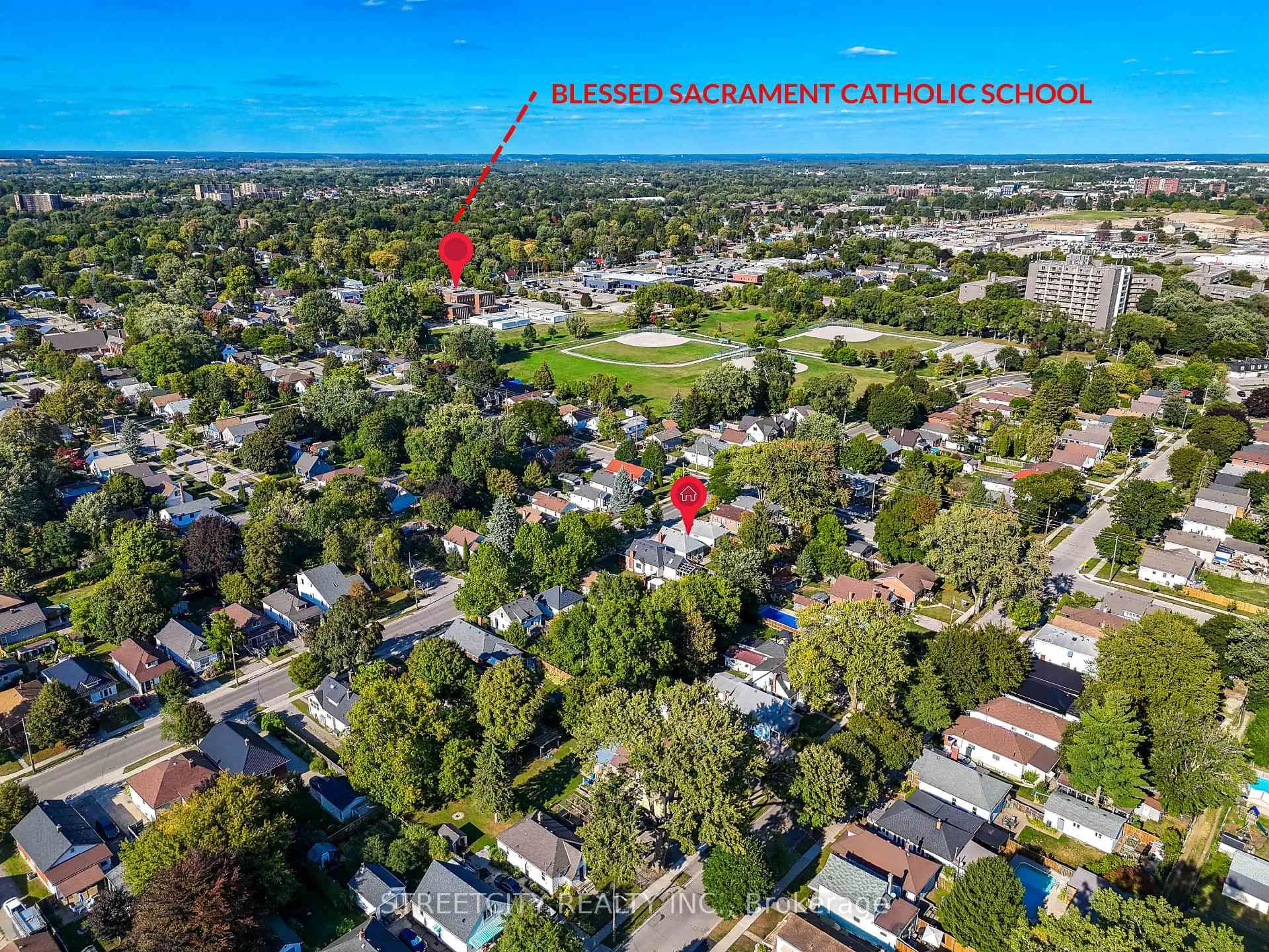 A pic from outside/outdoor area/front of a property/back of a property/a pic from drone, street for 445 Mornington Ave, London East Ontario N5Y 3C7