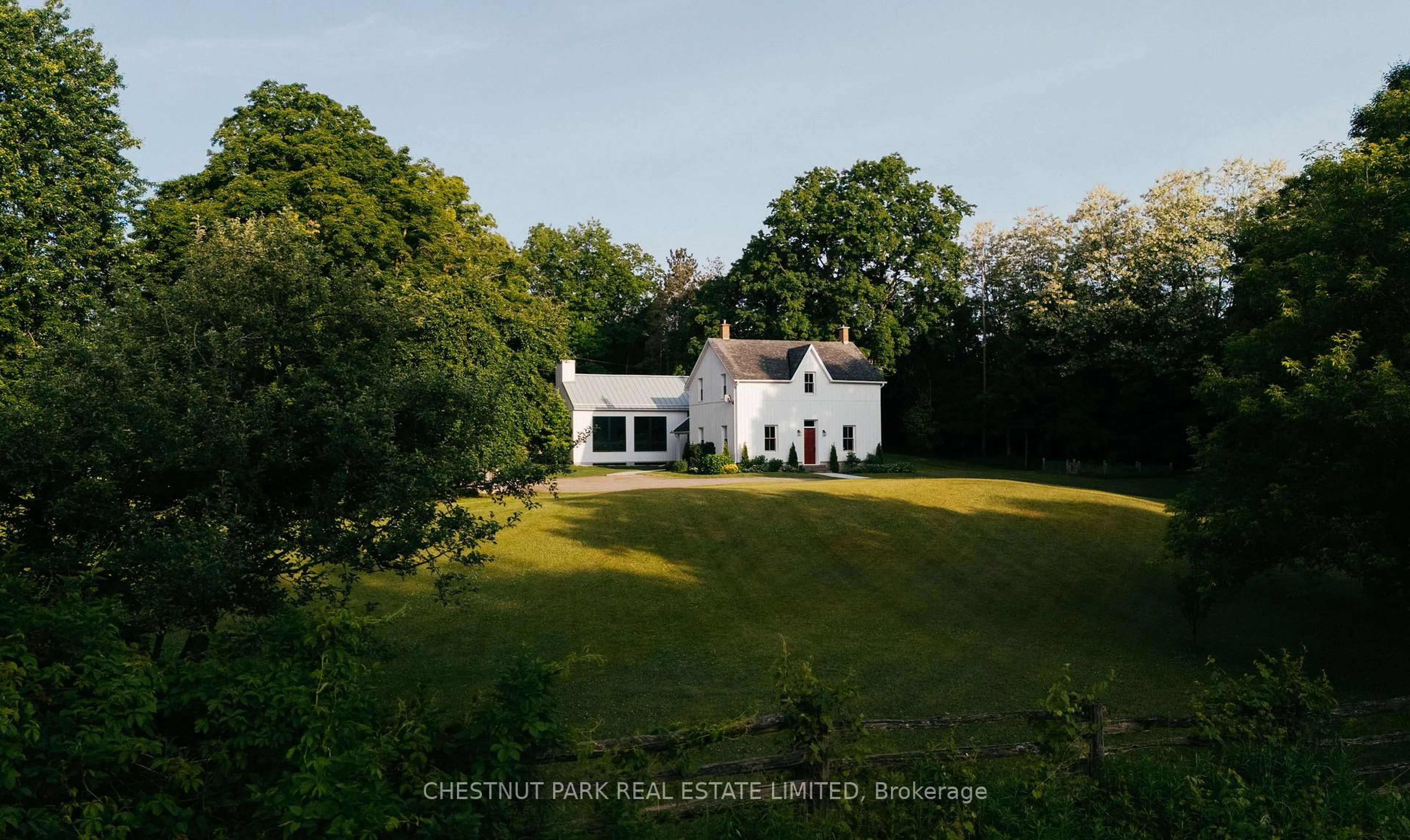 A pic from outside/outdoor area/front of a property/back of a property/a pic from drone, unknown for 833564 4th Line Ehs, Mono Ontario L9W 5Z4