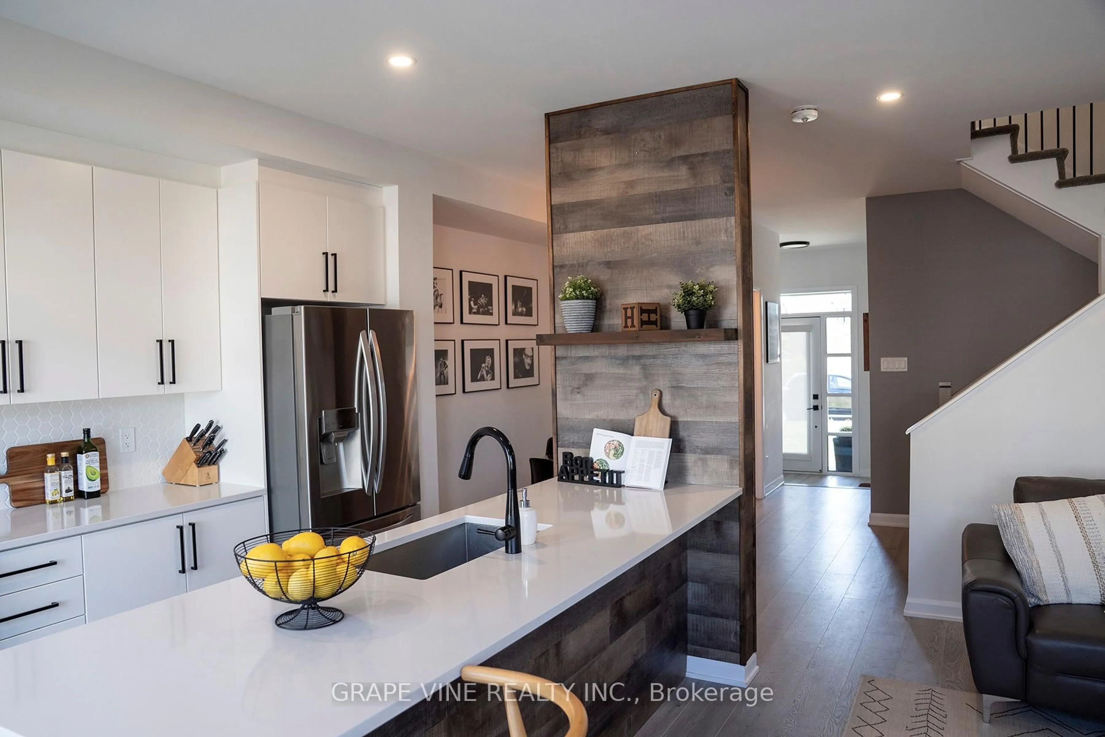 Open concept kitchen, unknown for 2057 Caltra Cres, Ottawa Ontario K2J 6V4