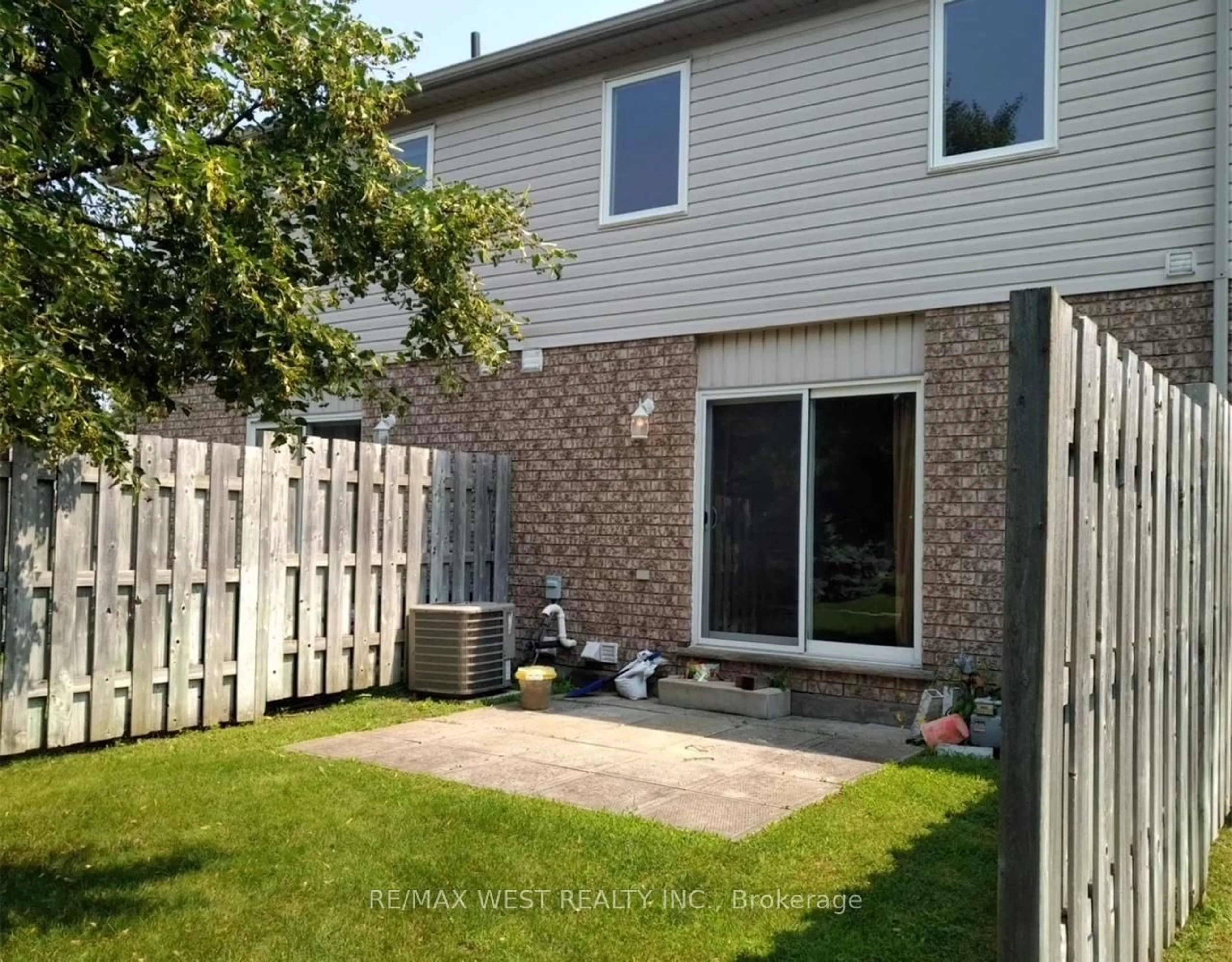 Unknown for 15 Roehampton Cres, Guelph Ontario N1L 1M9