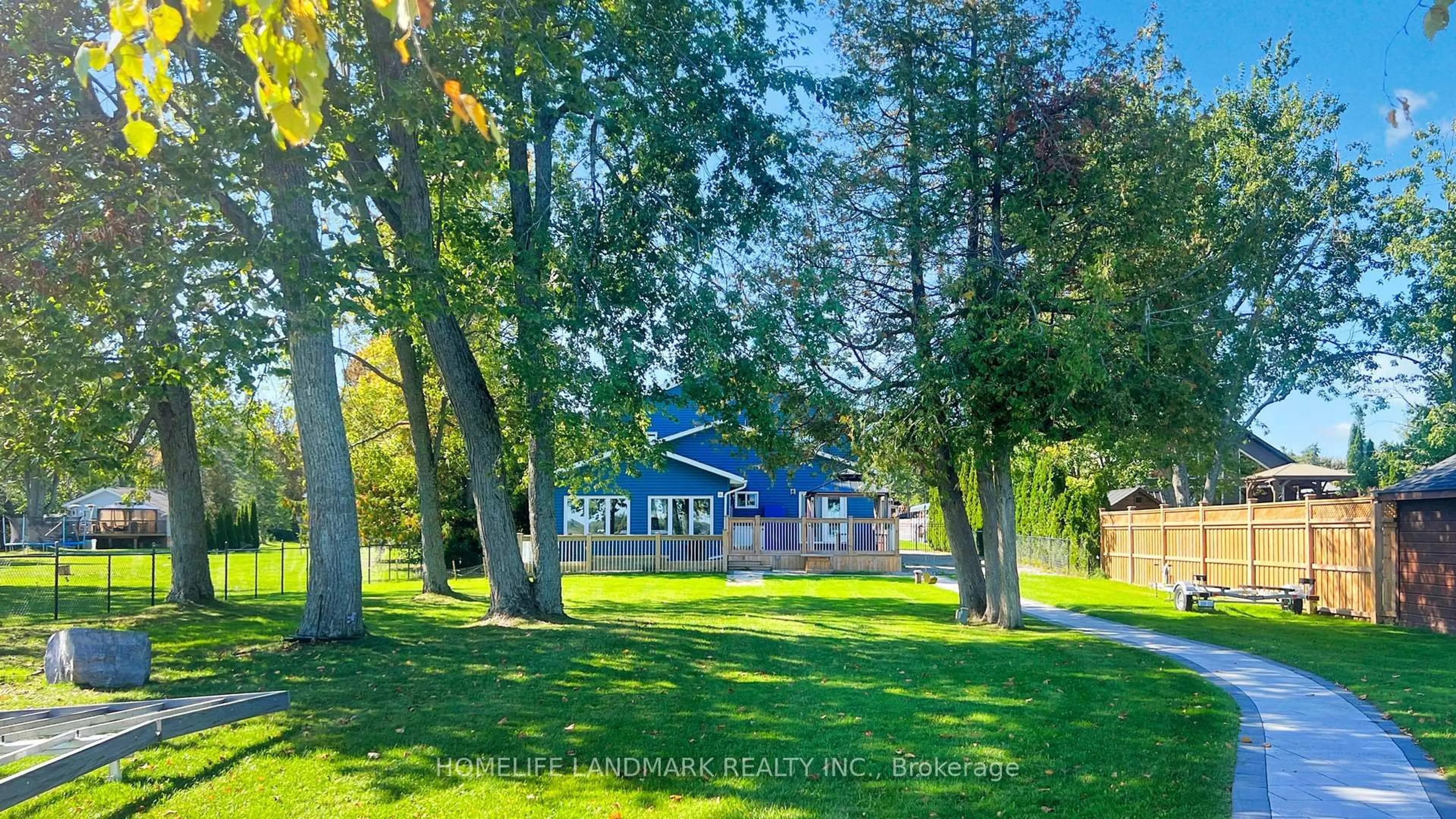 A pic from outside/outdoor area/front of a property/back of a property/a pic from drone, unknown for 208 Lakeshore Dr, Kawartha Lakes Ontario K0M 1A0