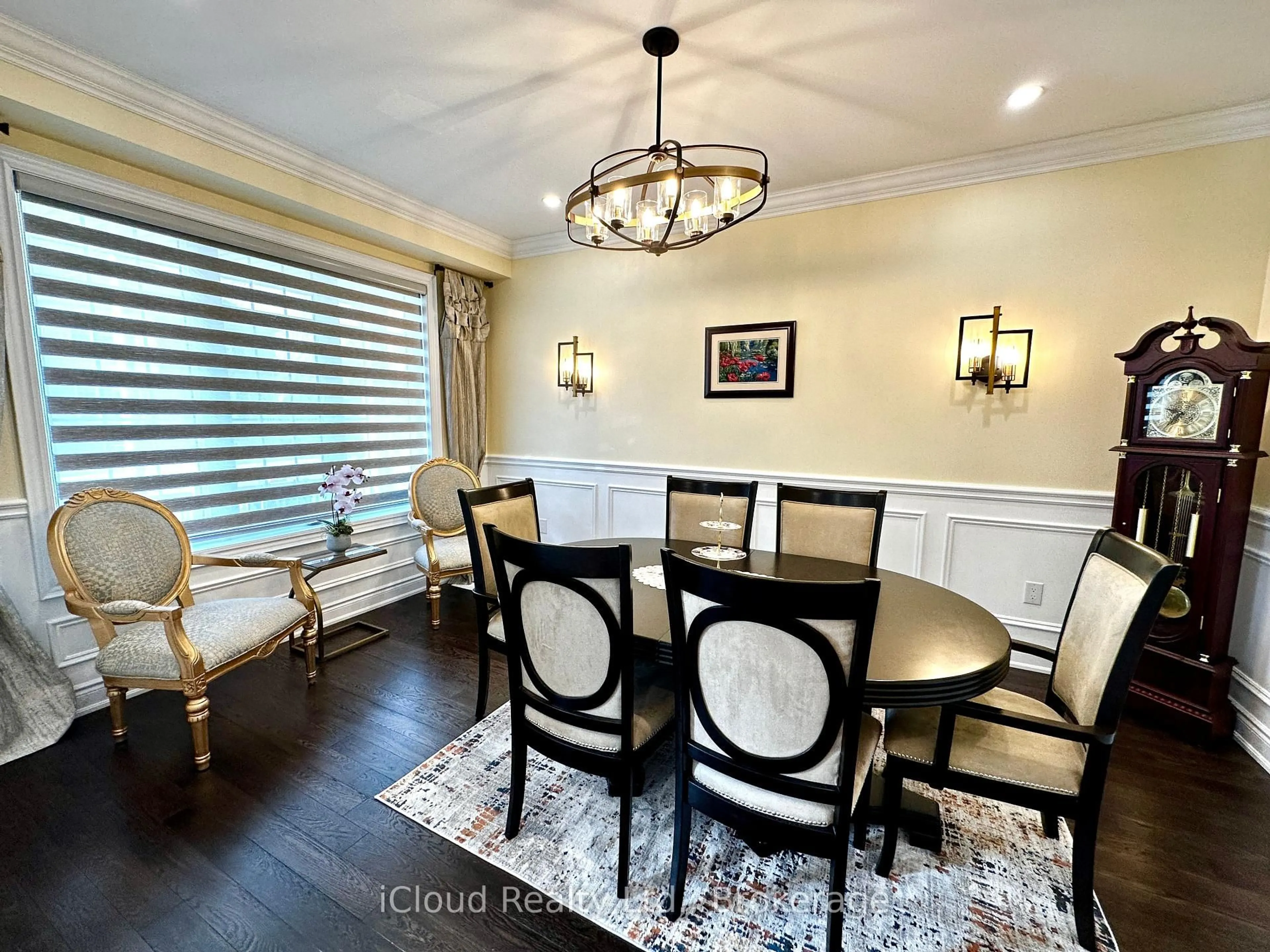 Dining room, wood/laminate floor for 56 Esther Cres, Thorold Ontario L3B 0G2