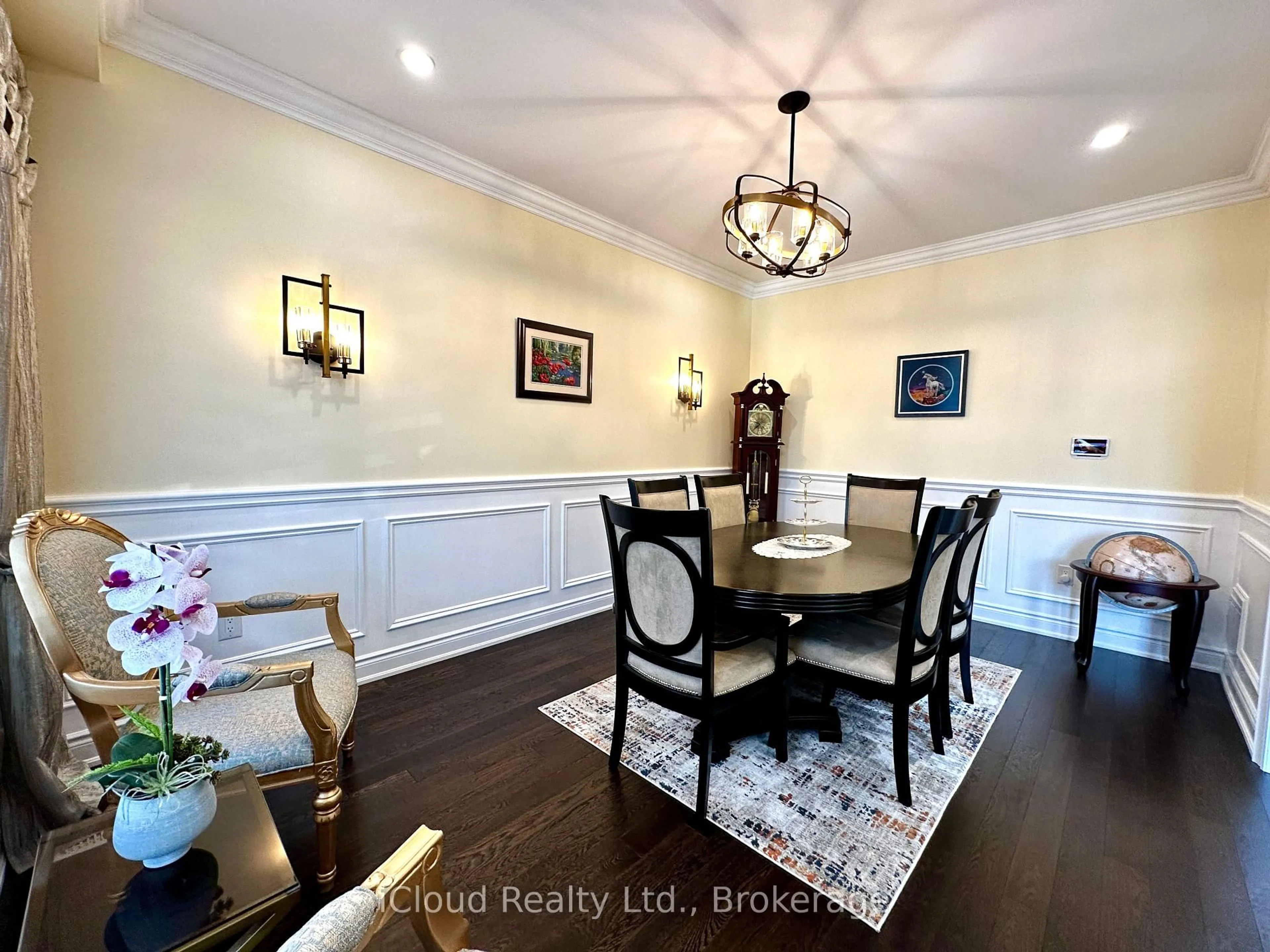 Dining room, wood/laminate floor for 56 Esther Cres, Thorold Ontario L3B 0G2