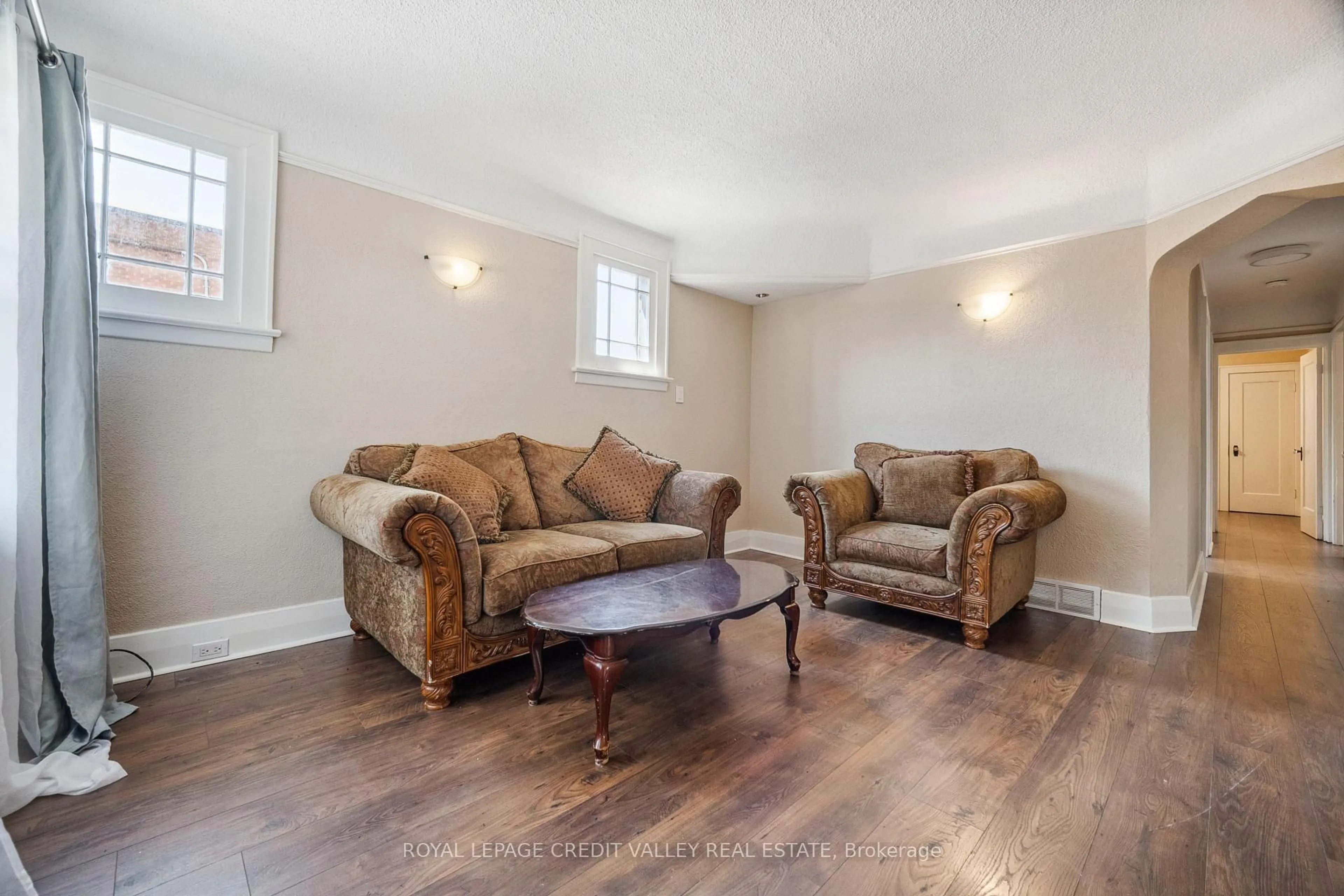 Living room with furniture, unknown for 610 Wallace St, London East Ontario N5Y 3R7