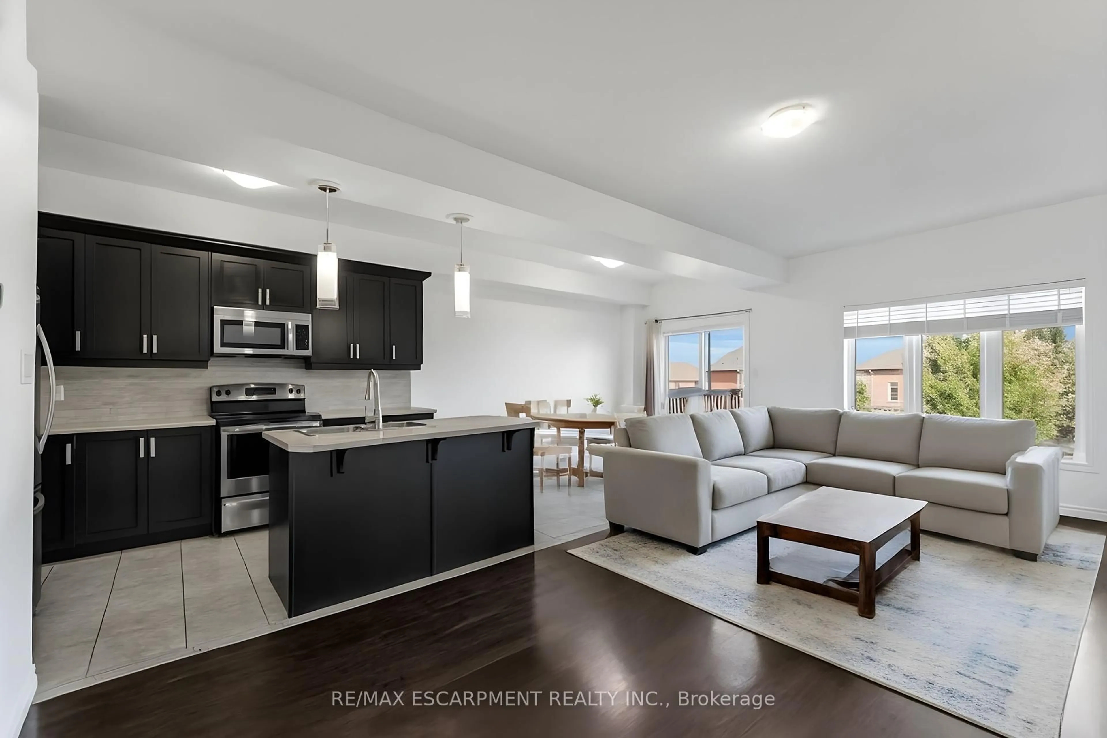 Open concept kitchen, unknown for 70 VINTON Rd, Hamilton Ontario L9K 0G6