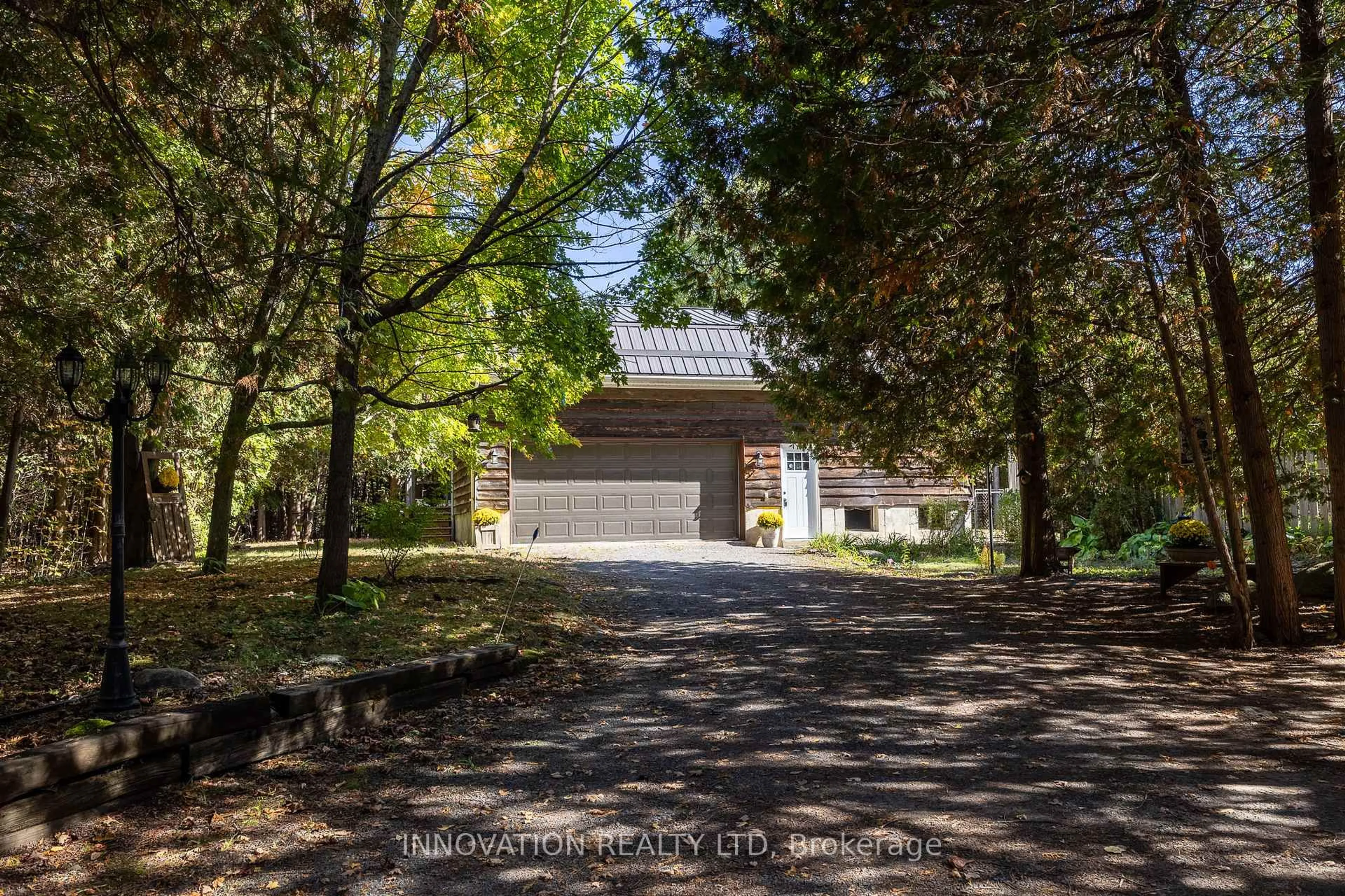 A pic from outside/outdoor area/front of a property/back of a property/a pic from drone, unknown for 545 Richmond Rd, Ashton Ontario K0A 1B0