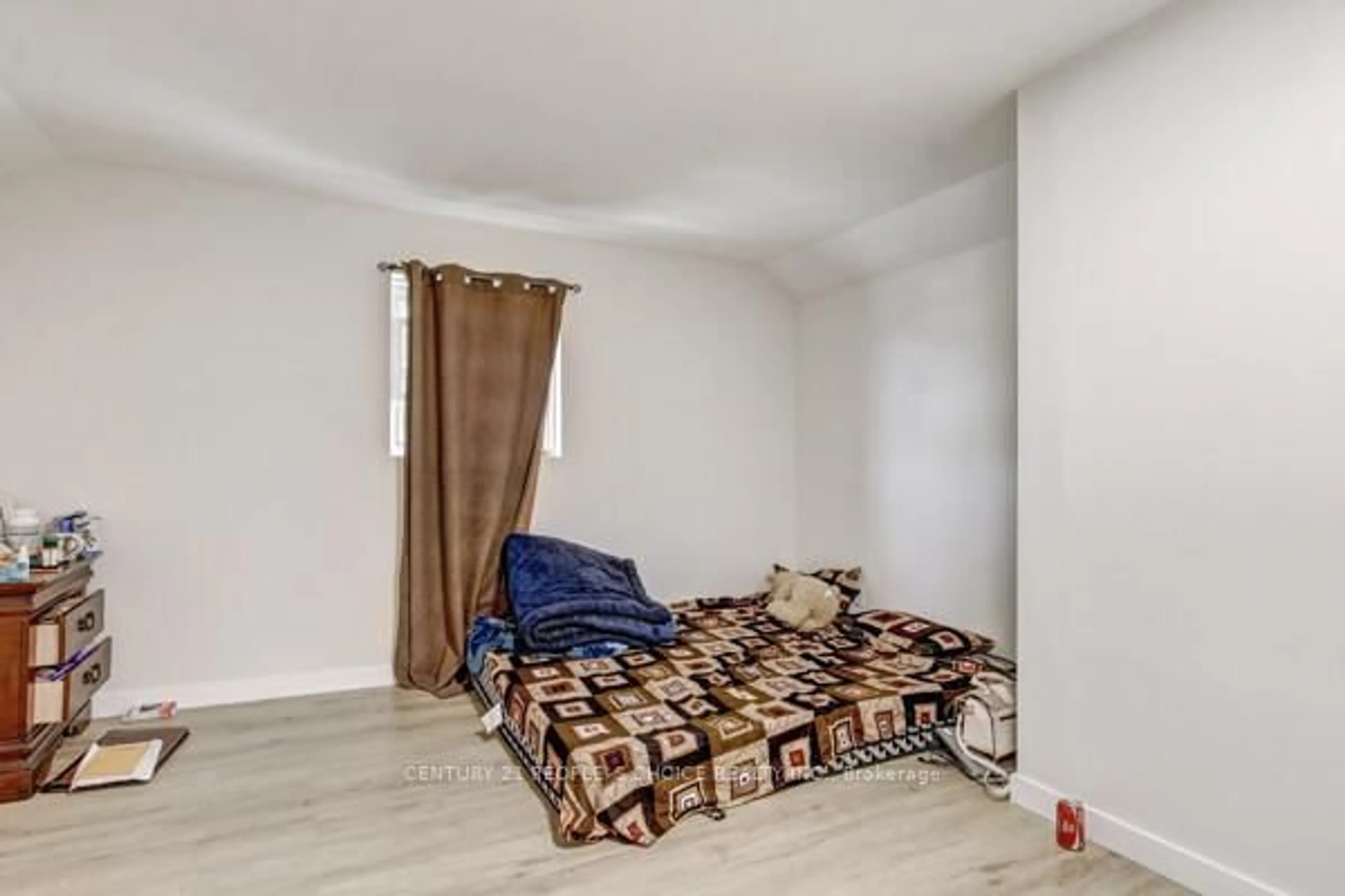 A pic of a room for 10 Givins St, Woodstock Ontario N4S 5Y7