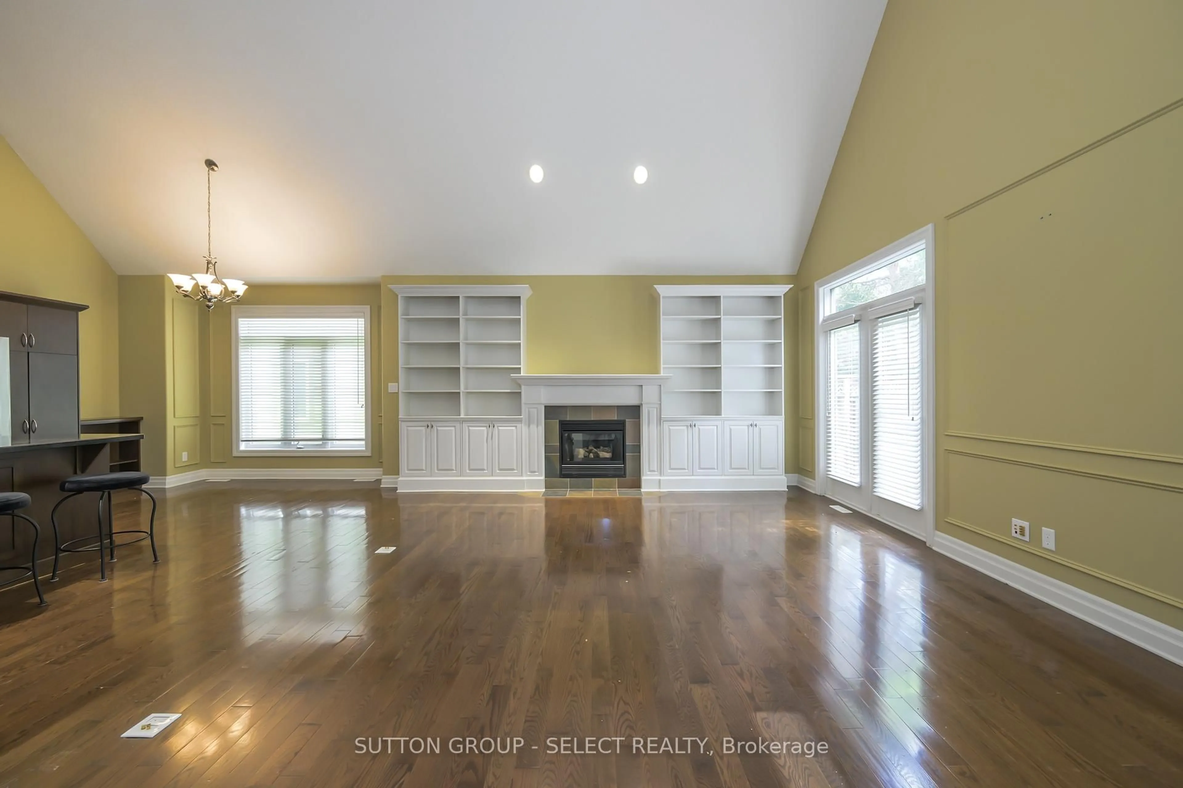 Unknown for 124 North Centre Rd #68, London North Ontario N5X 4R3