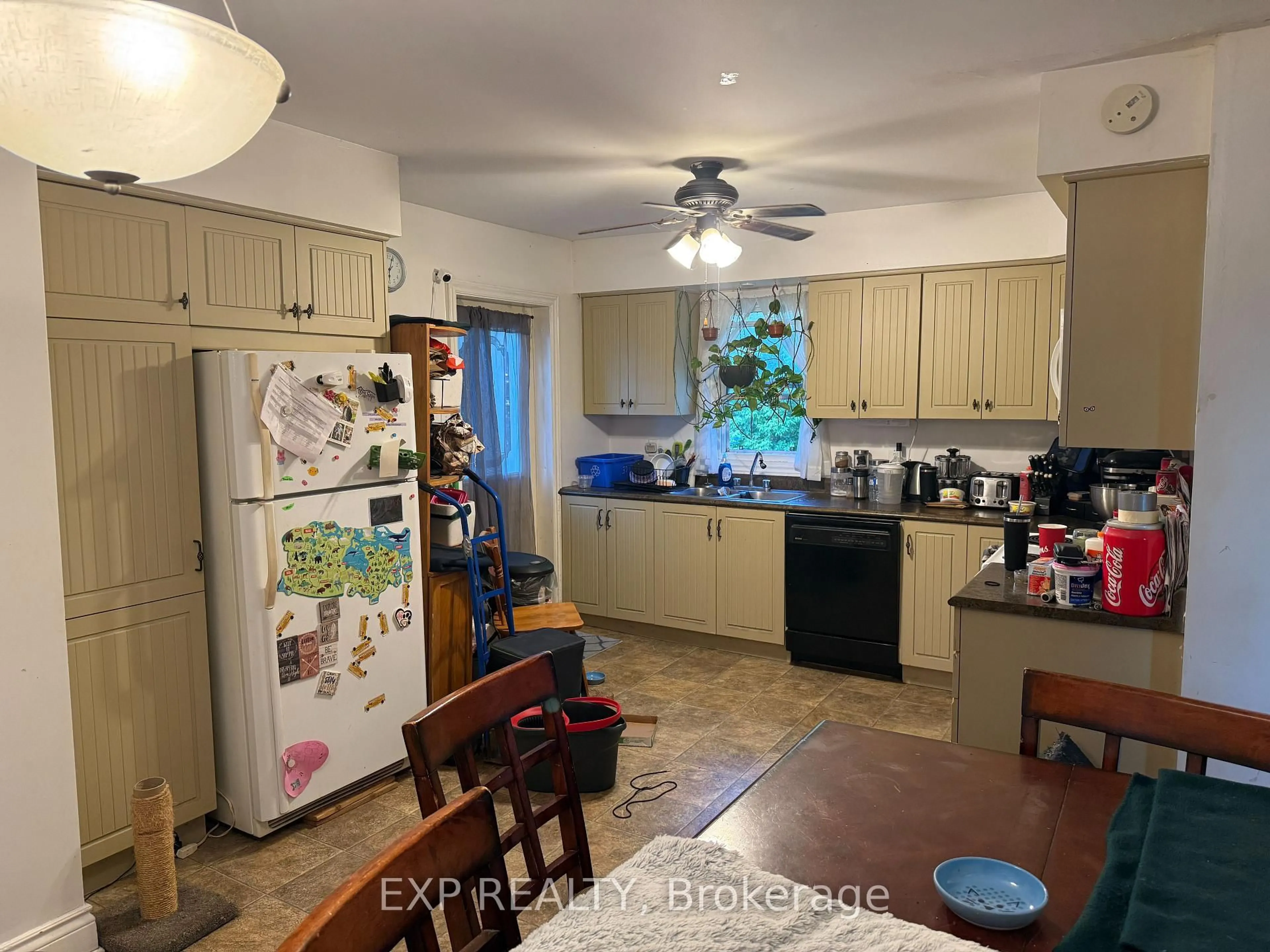 Standard kitchen, ceramic/tile floor for 37 Timothy Ave, Cornwall Ontario K6J 1K4