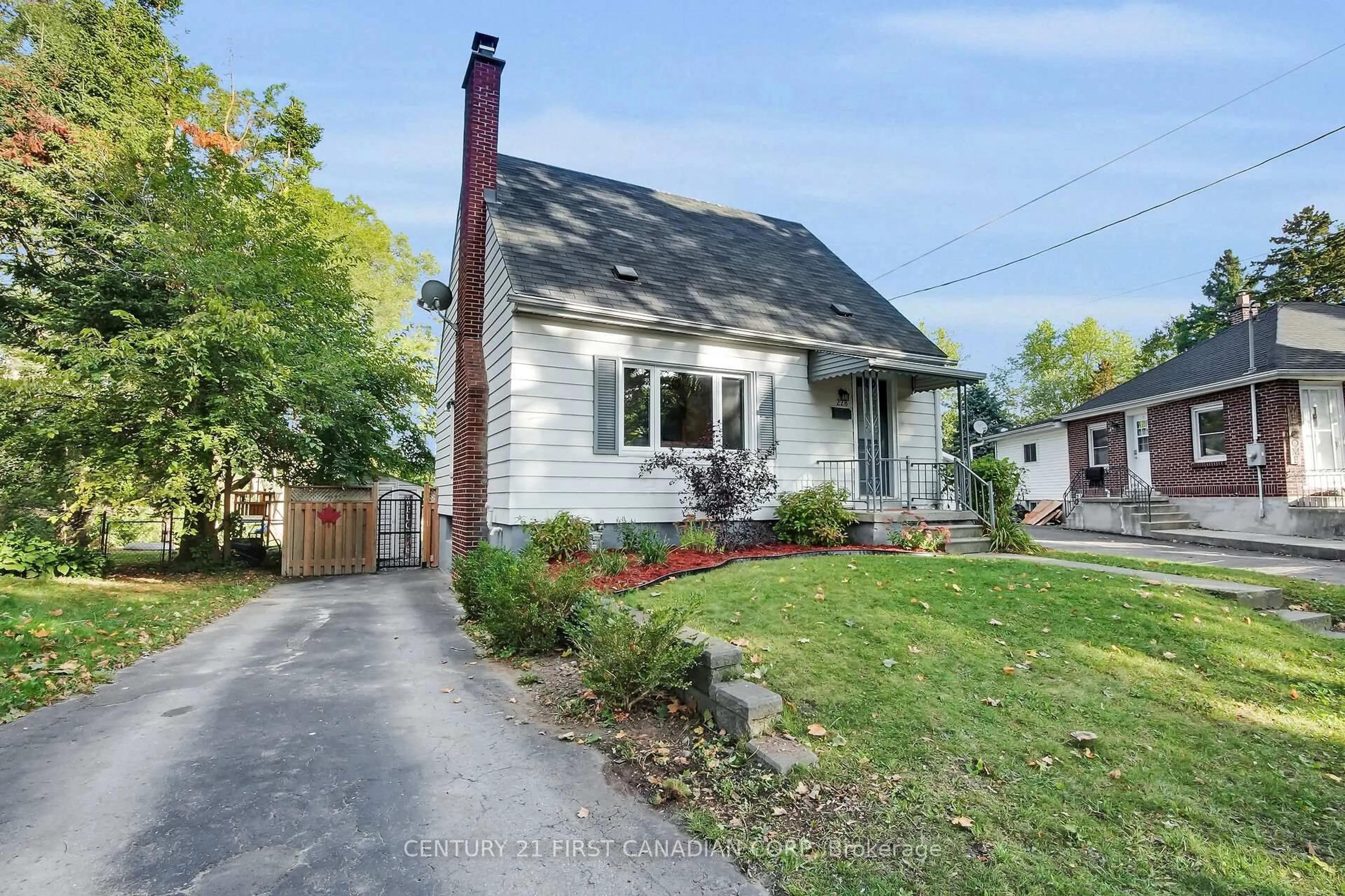 Unknown for 228 Fellner Ave, London East Ontario N5W 4H5