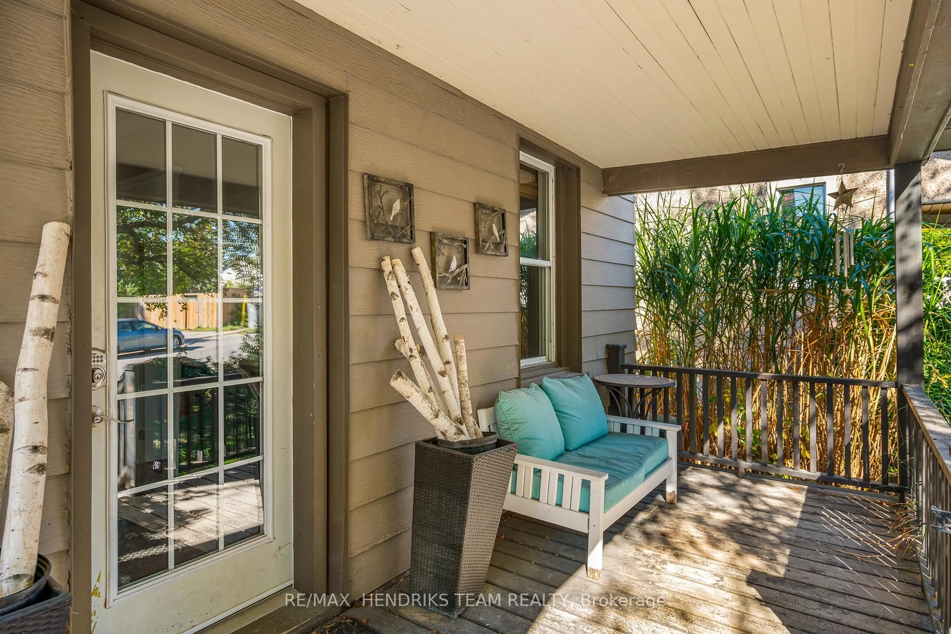 Patio, water/lake/river/ocean view for 4 Ravine Rd, St. Catharines Ontario L2P 3A7
