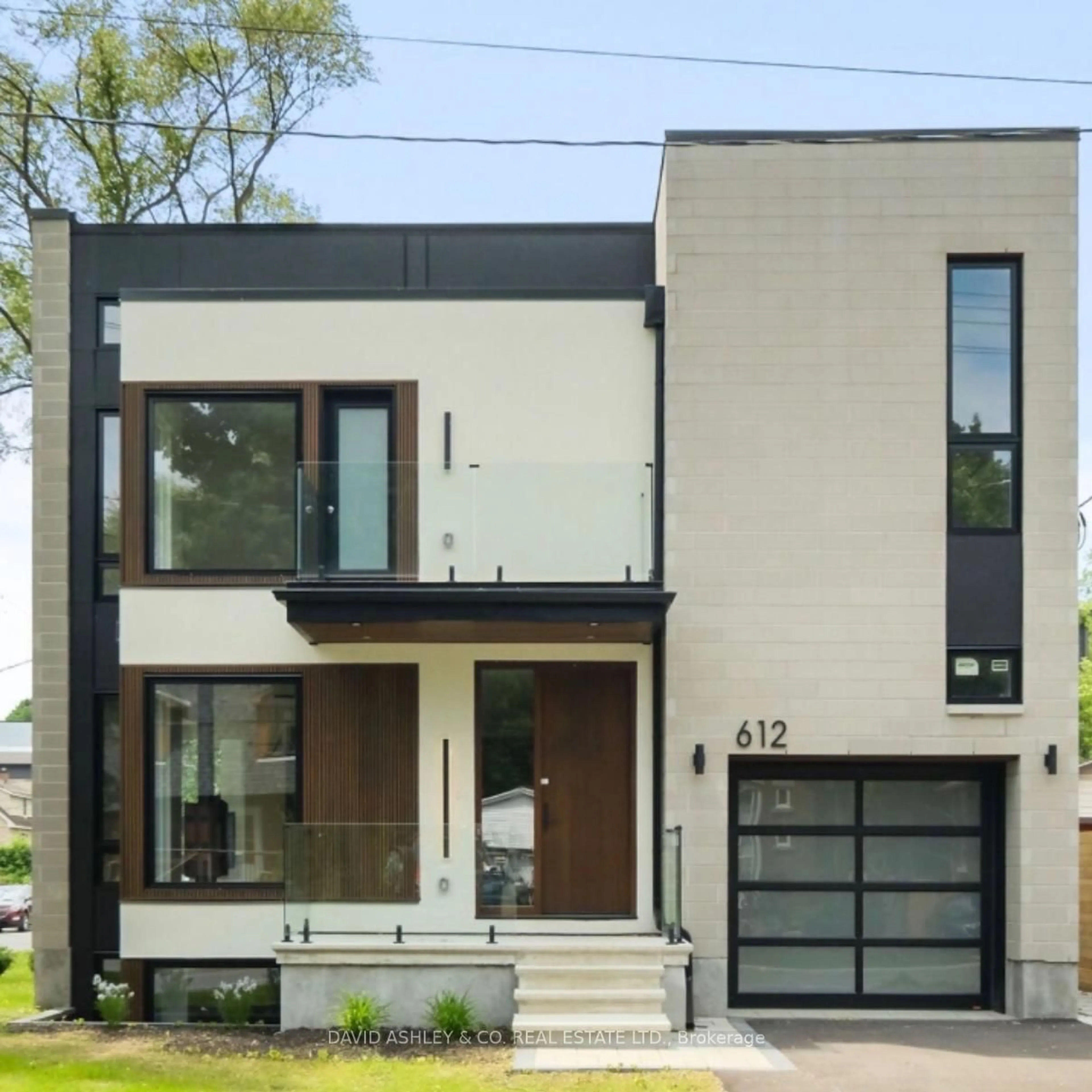 Home with brick exterior material, street for 612 Tweedsmuir Ave, Ottawa Ontario K1Z 5P3