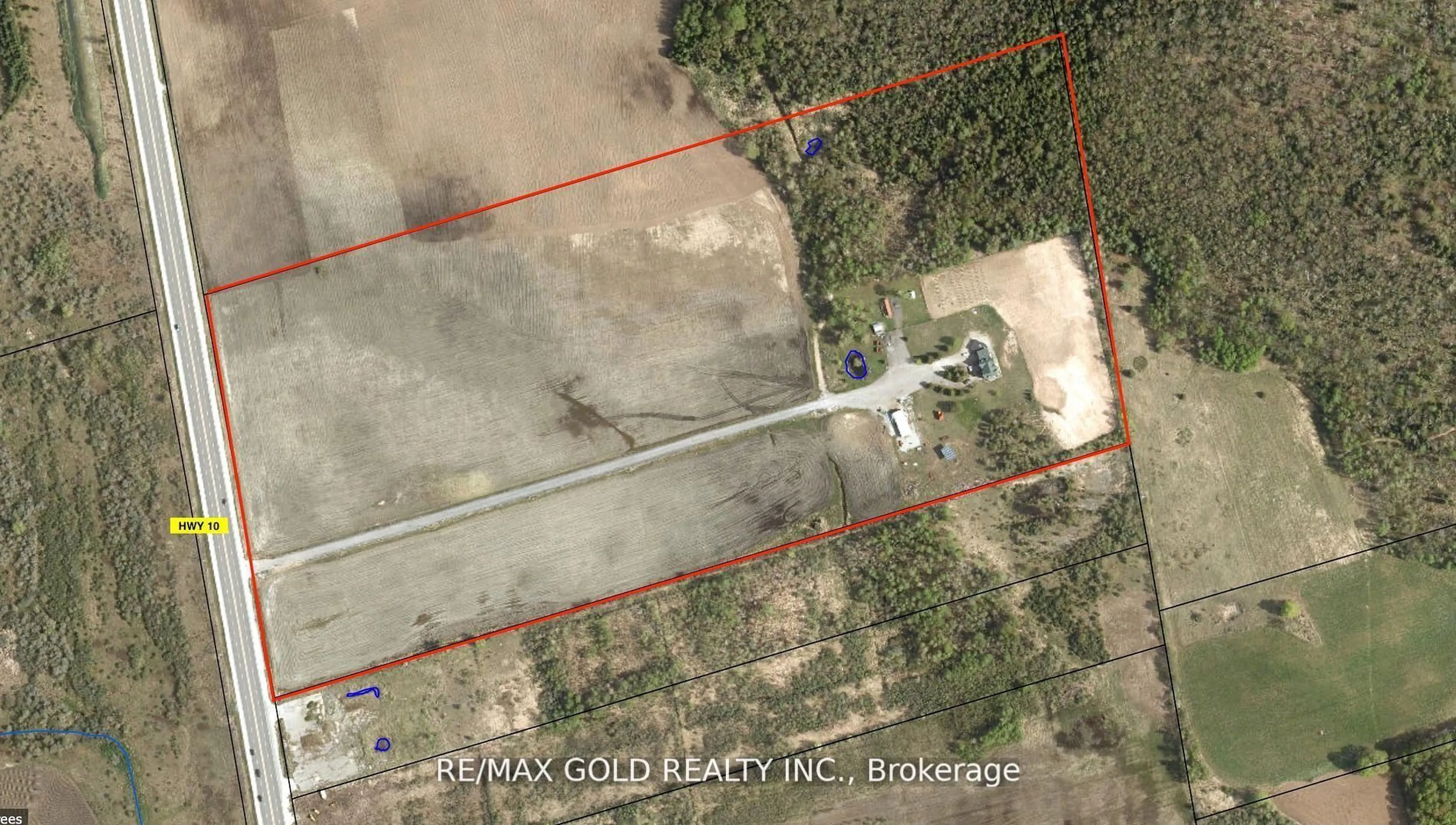 A pic from outside/outdoor area/front of a property/back of a property/a pic from drone, building for 634159 HIGHWAY 10, Mono Ontario L9W 5P4
