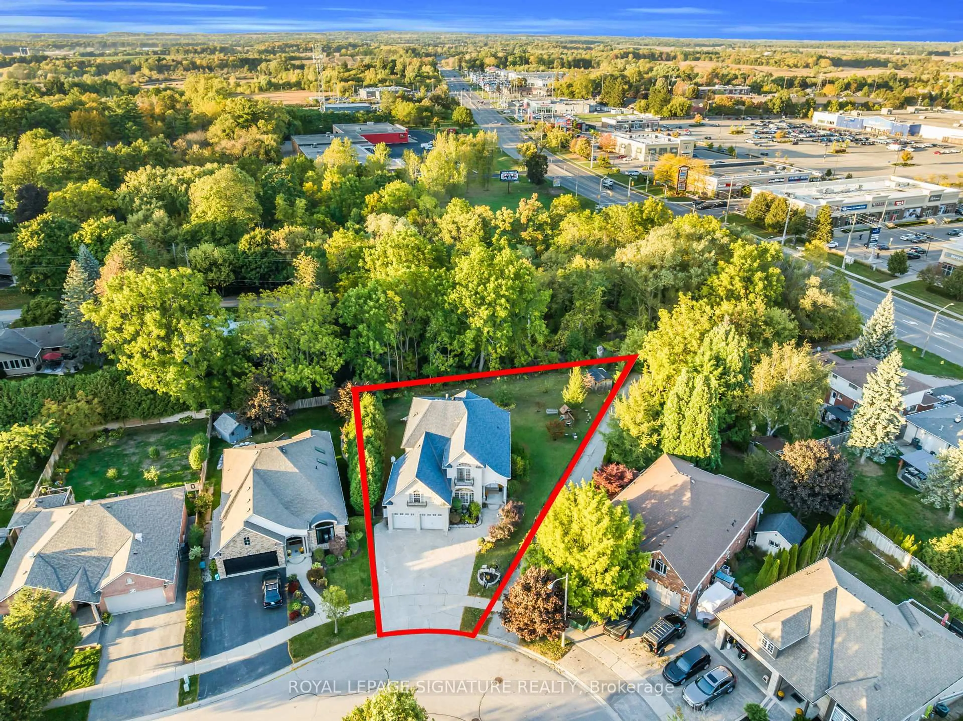 A pic from outside/outdoor area/front of a property/back of a property/a pic from drone, water/lake/river/ocean view for 20 Casson Lane, Brantford Ontario N3R 7Z4