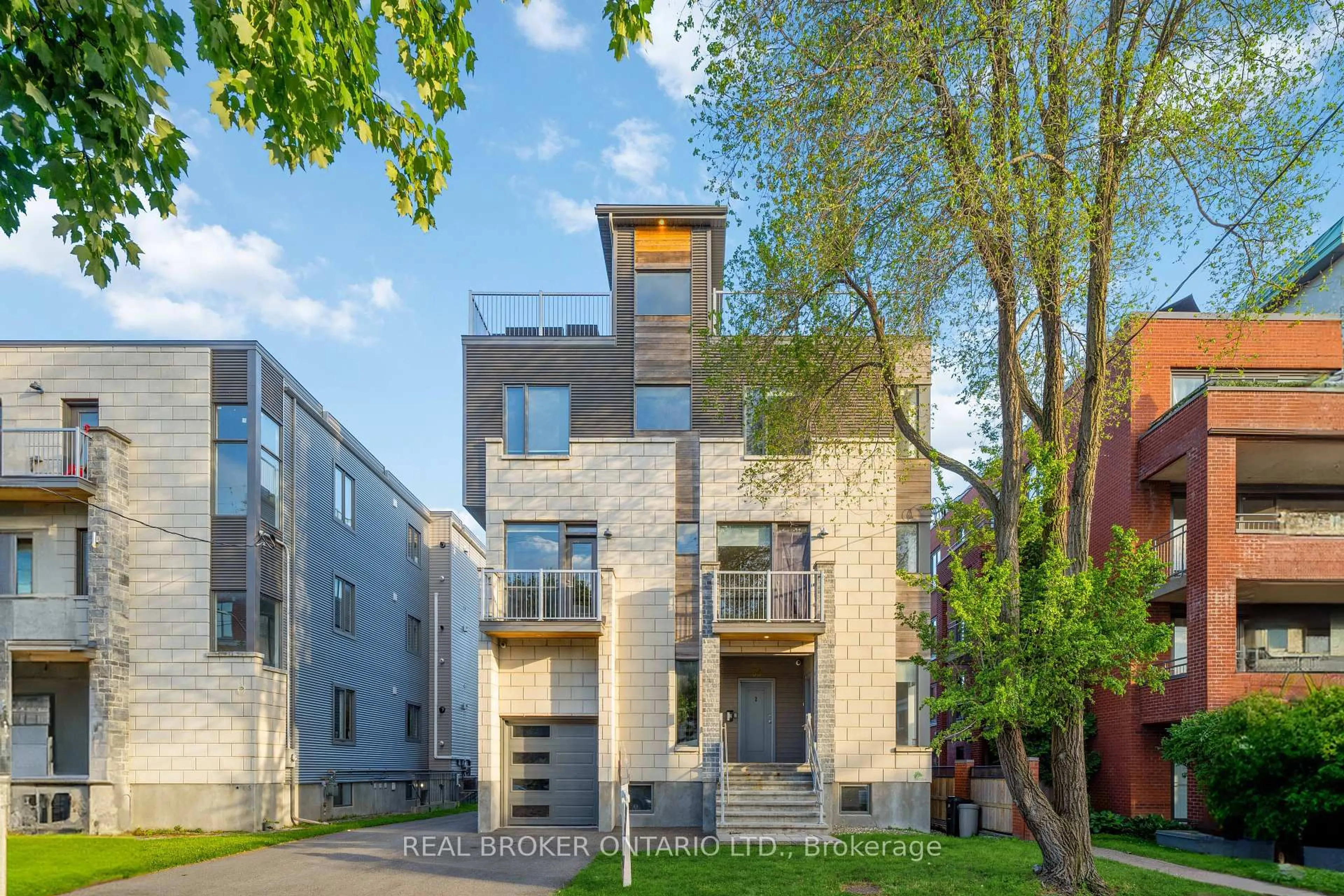 Home with brick exterior material, unknown for 36 Ontario St, Ottawa Ontario K1K 1L1