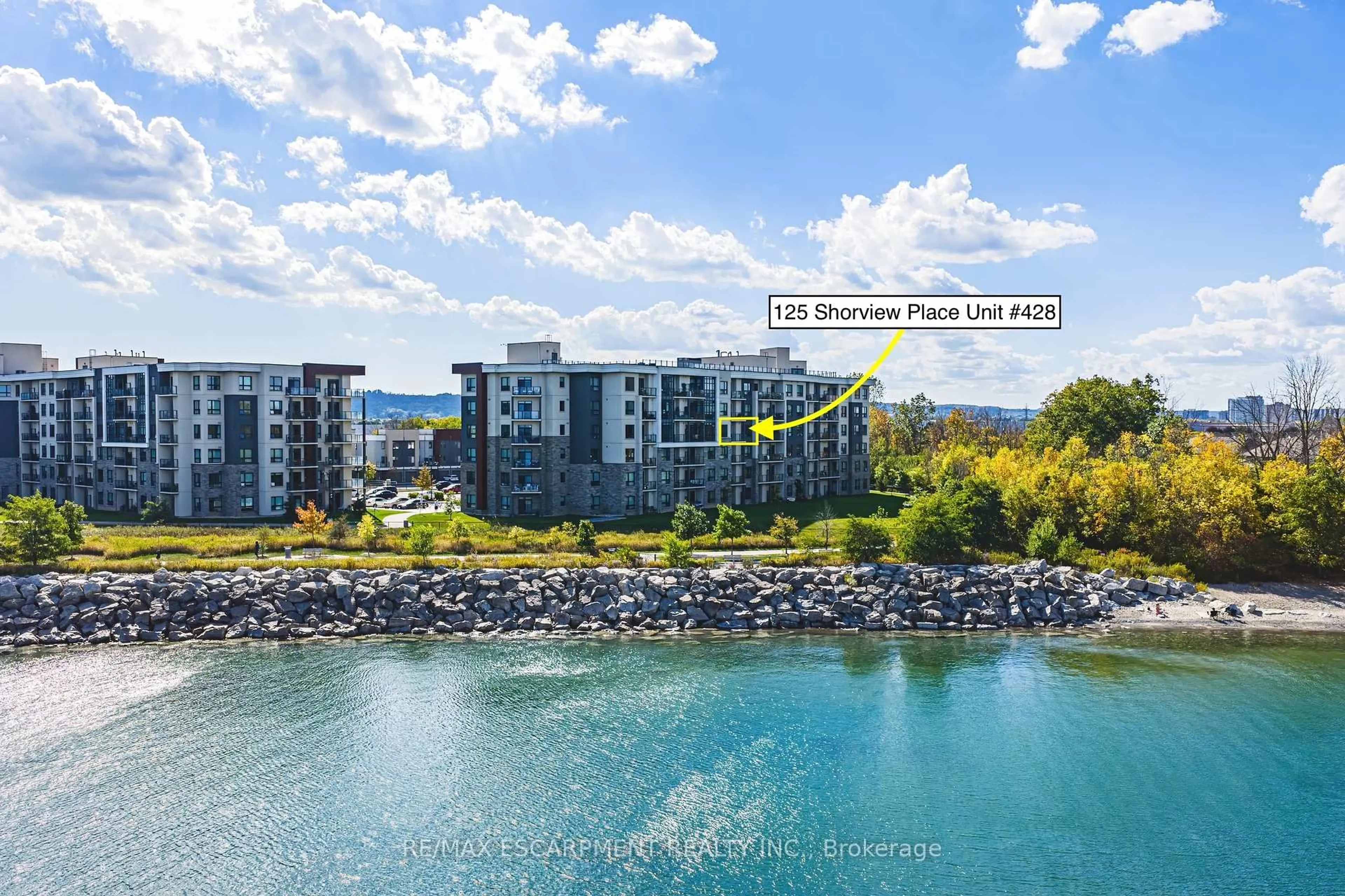 A pic from outside/outdoor area/front of a property/back of a property/a pic from drone, water/lake/river/ocean view for 125 Shoreview Pl #428, Hamilton Ontario L8G 0K3