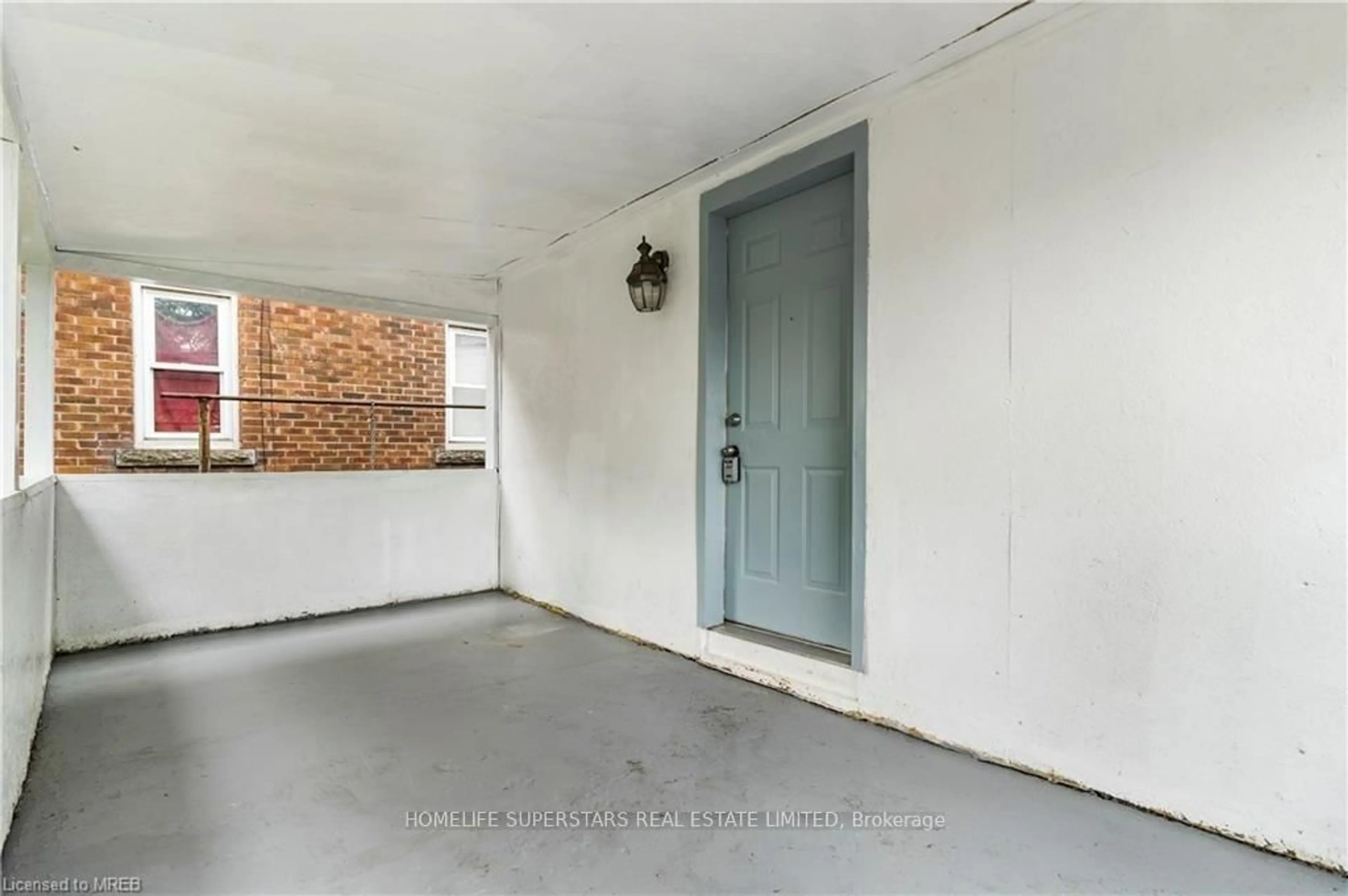 Unknown for 362 Crowland Ave, Welland Ontario L3B 1X7