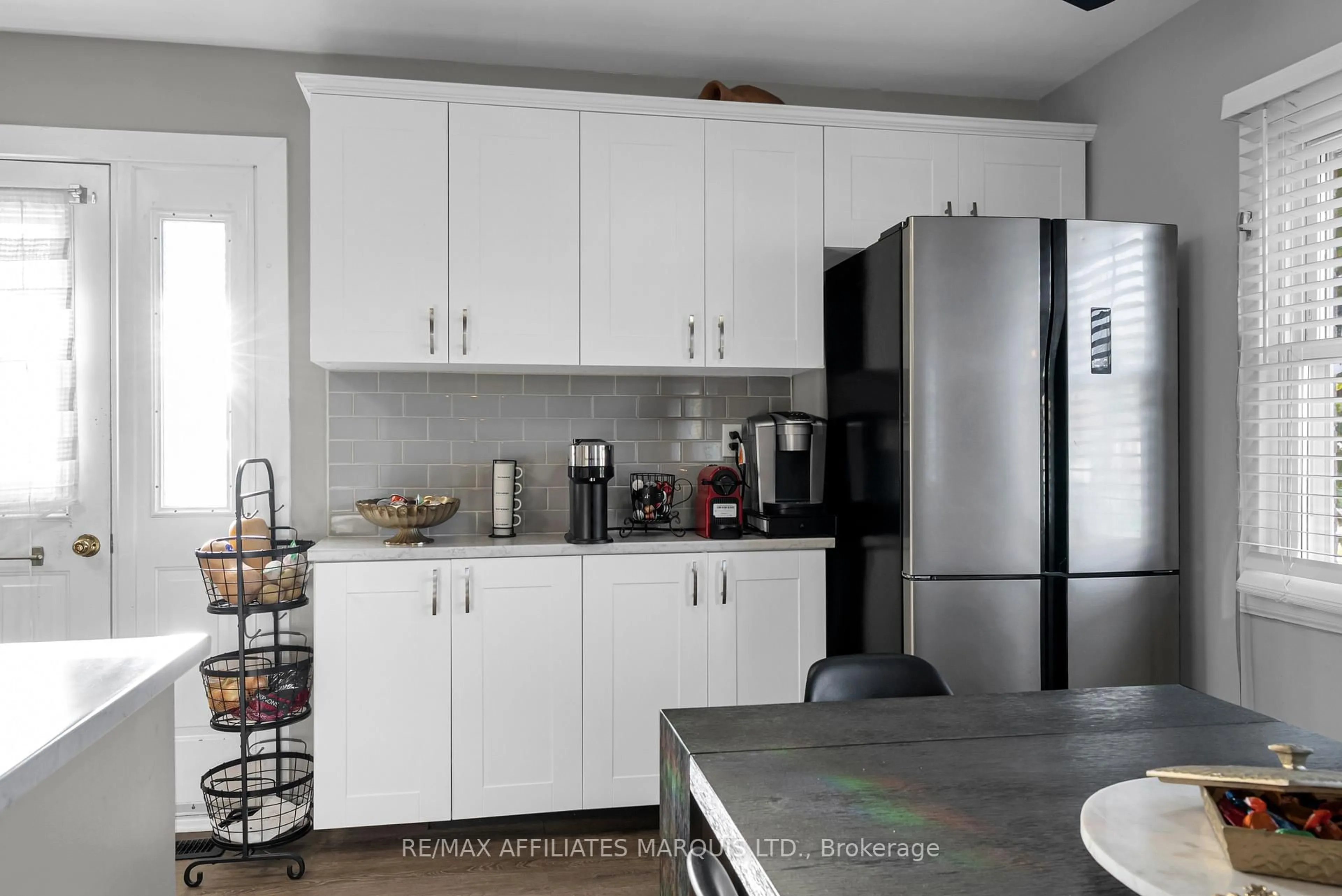 Standard kitchen, unknown for 403 Susan Ave, Cornwall Ontario K6J 2E1