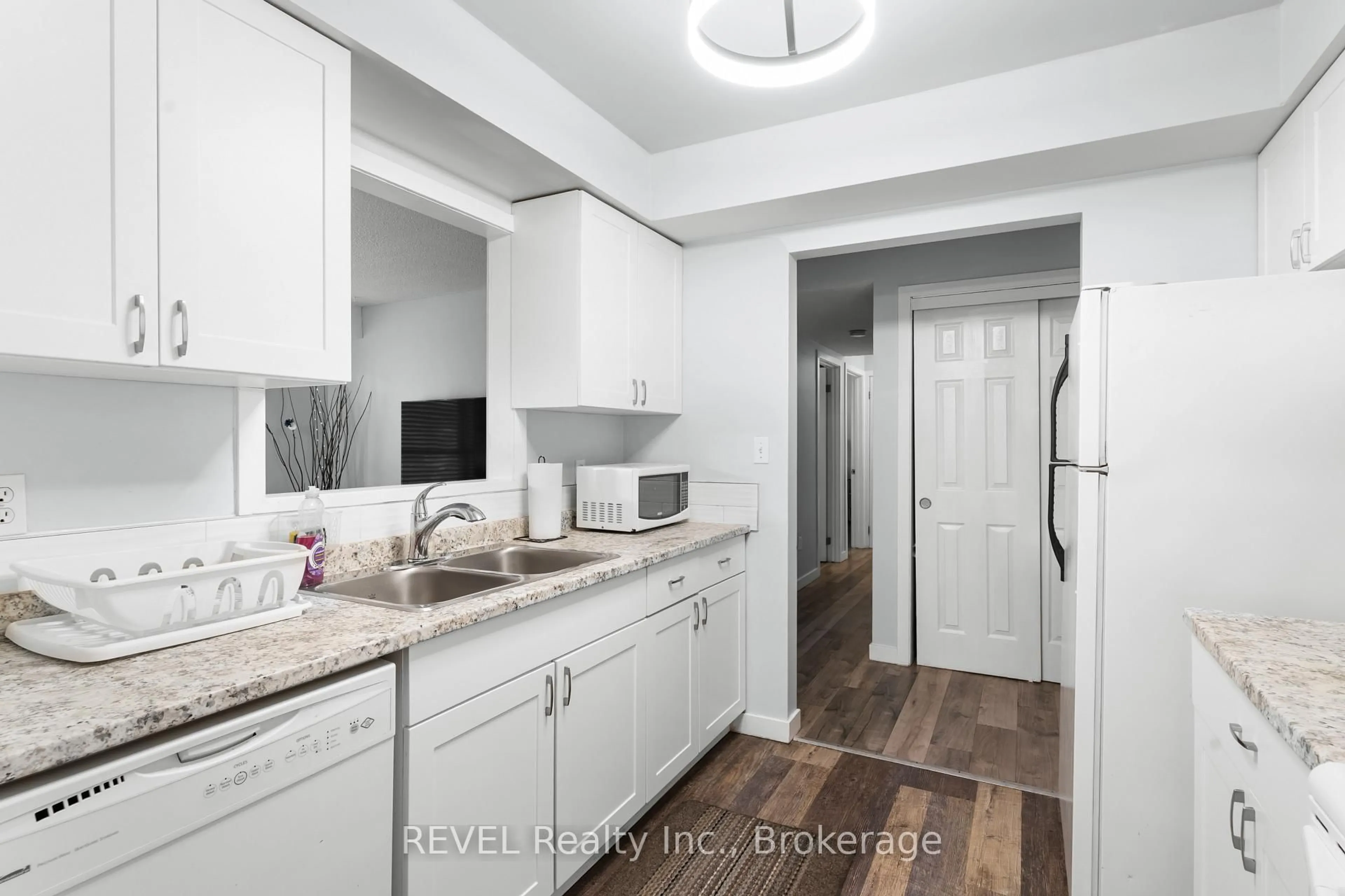 Unknown for 5222 Portage Rd #305, Niagara Falls Ontario L2E 6B6