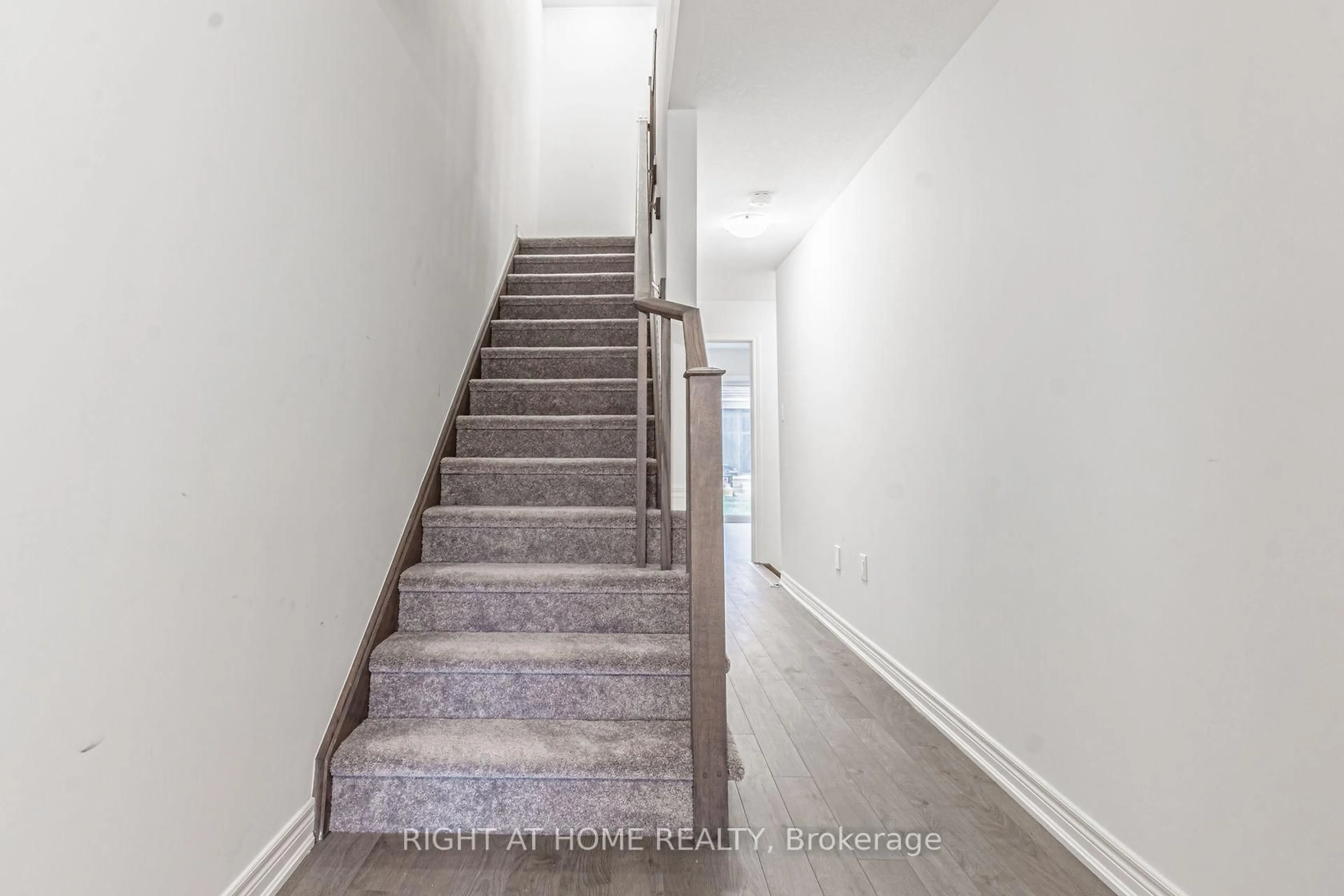 Stairs for 59 Hibiscus Lane, Hamilton Ontario L8K 0A4