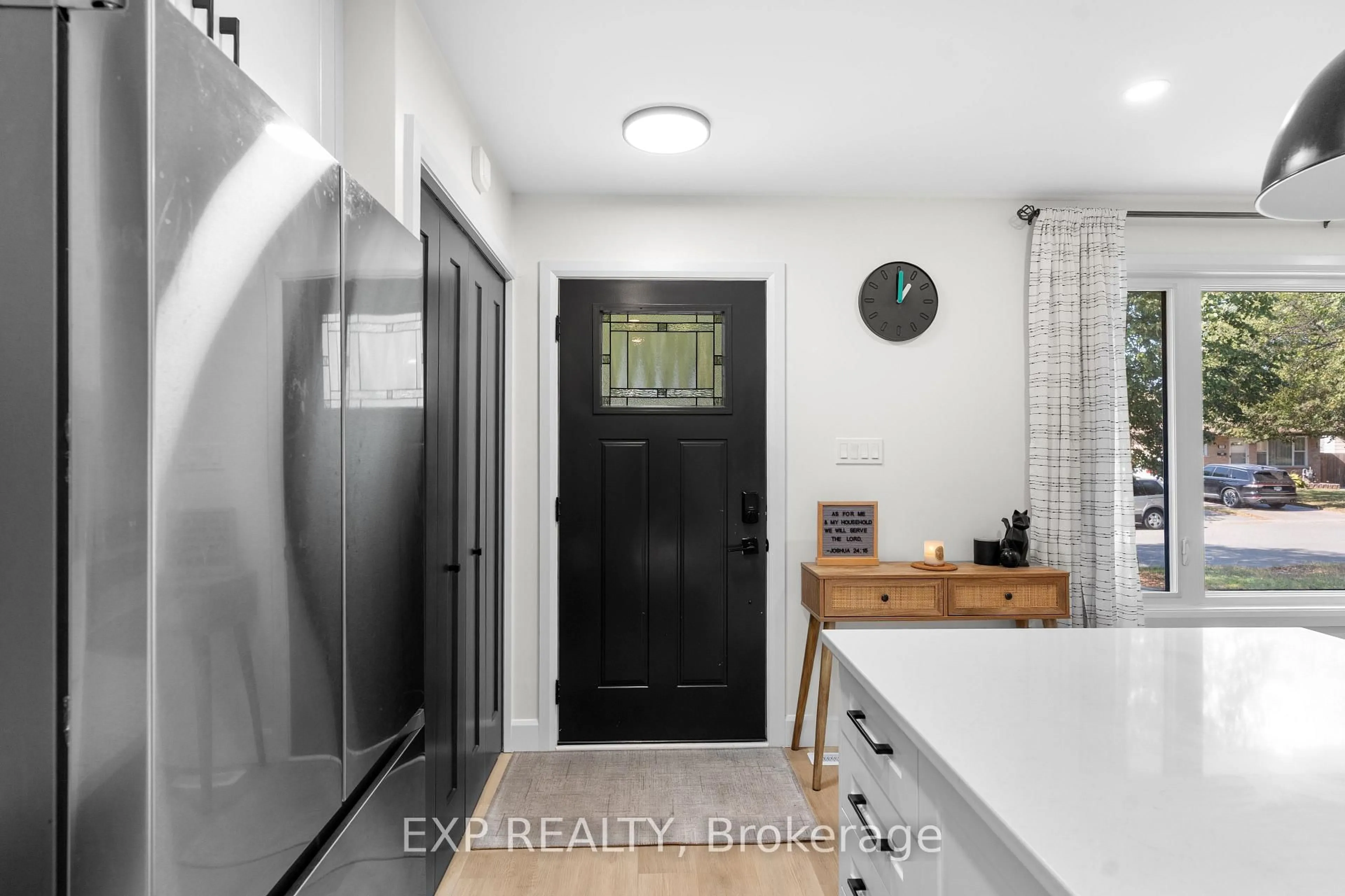 Unknown for 779 Monsarrat Ave, London East Ontario N5Y 4Y3
