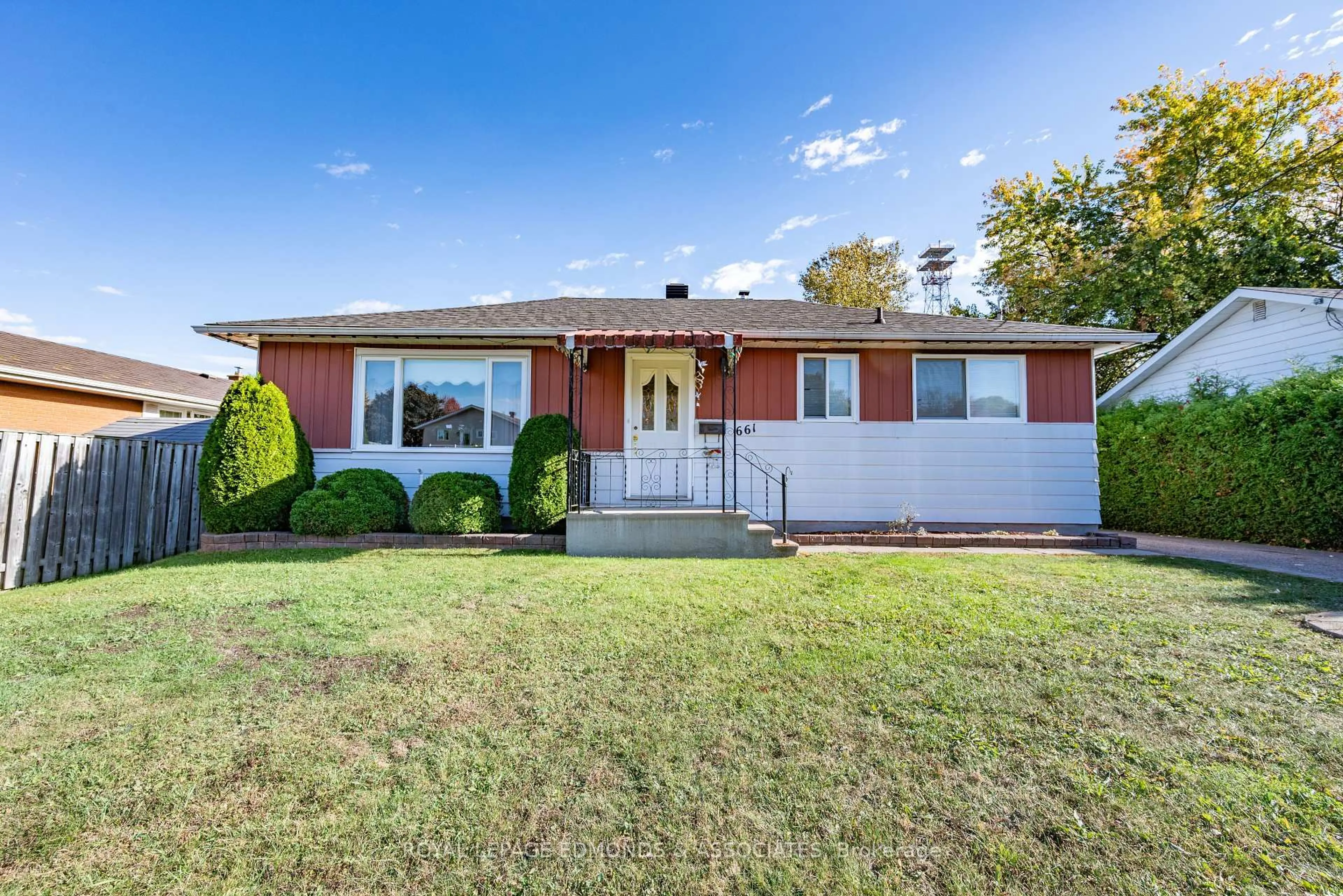 Home with brick exterior material, street for 661 Angle St, Pembroke Ontario K8A 5E6