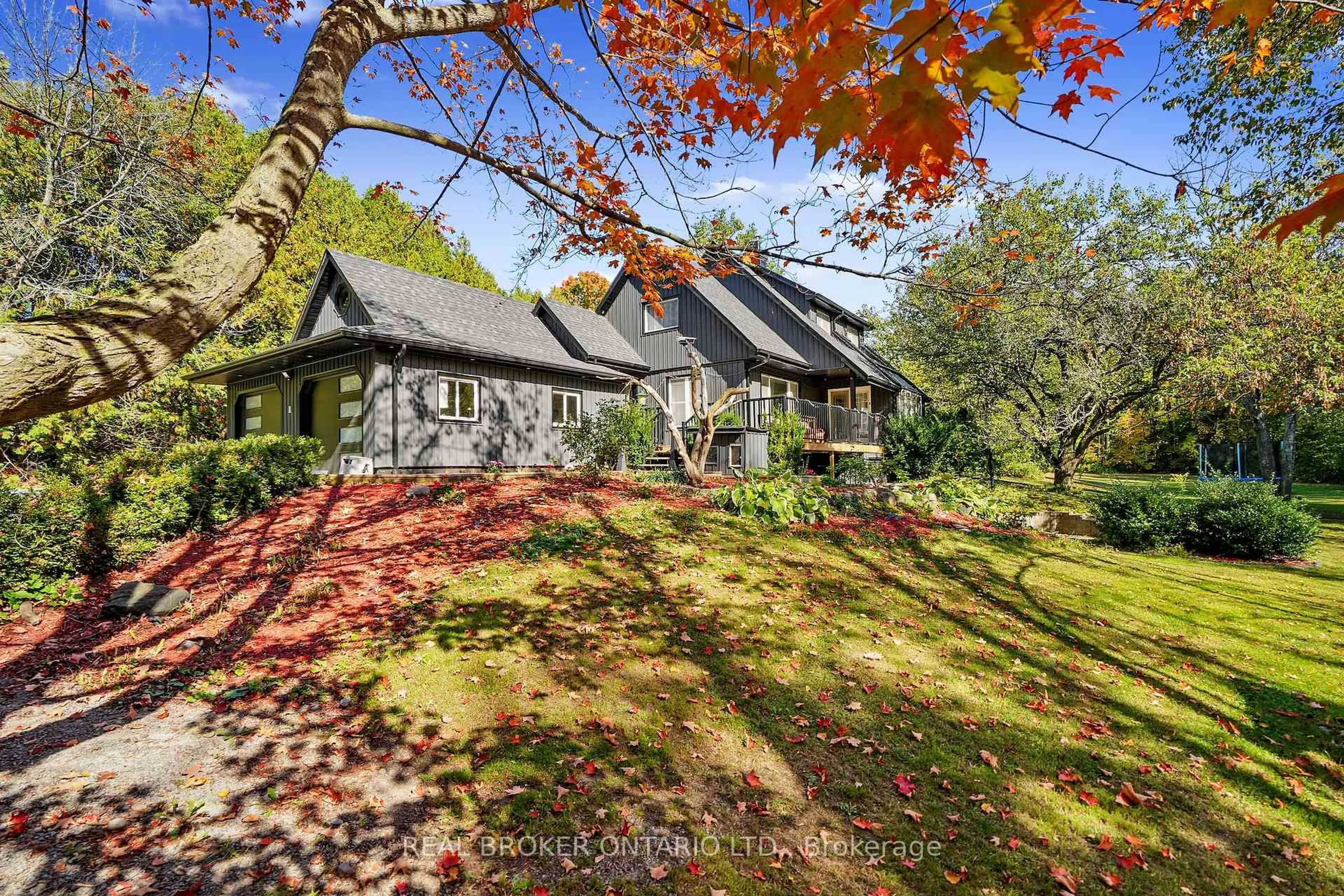 A pic from outside/outdoor area/front of a property/back of a property/a pic from drone, street for 203 Bullis Rd, Brighton Ontario K0K 1H0