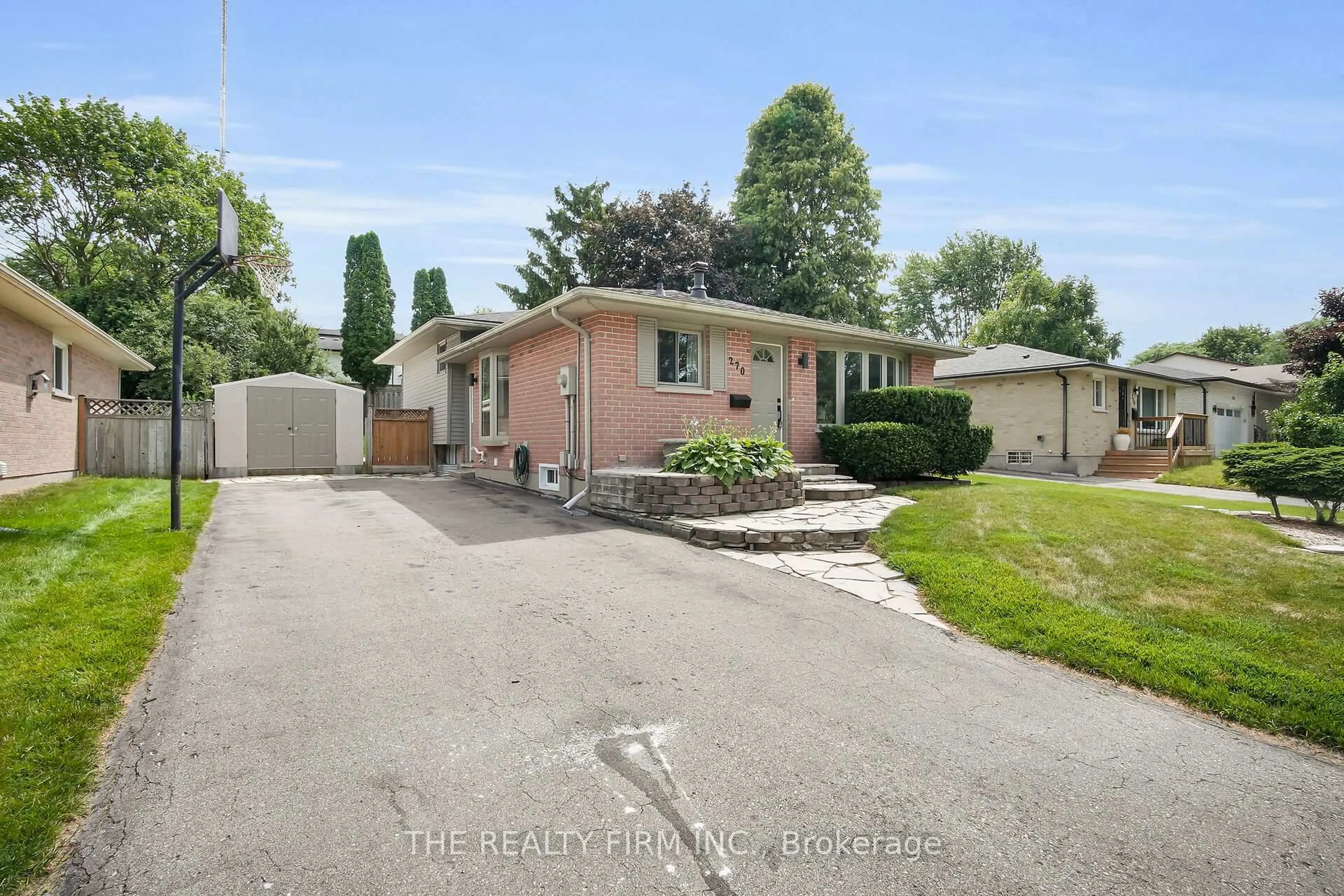 Unknown for 270 Highview Cres, London South Ontario N6J 4E3