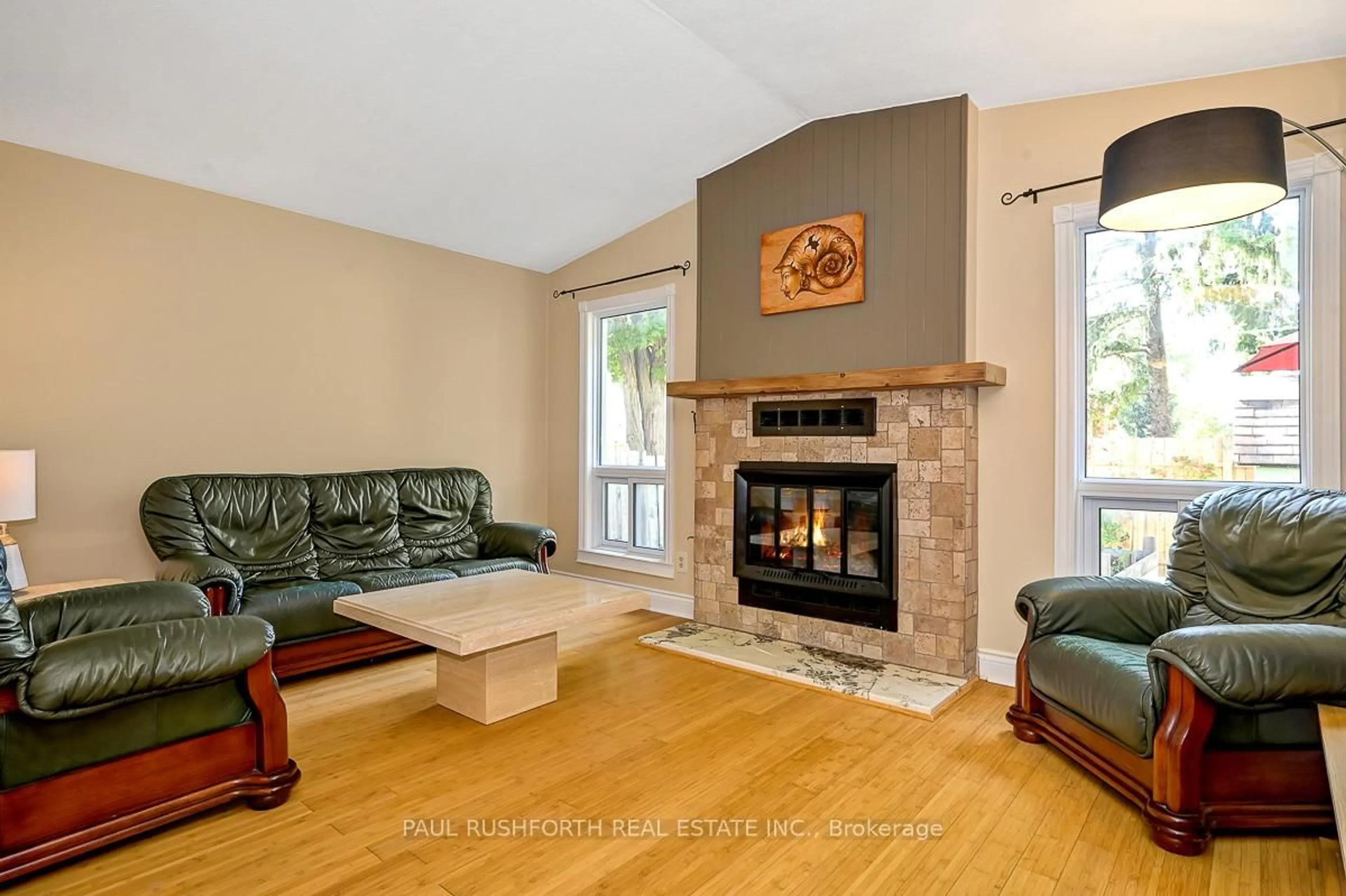 Living room with furniture, unknown for 7 Glenmoriston Ave, Ottawa Ontario K2L 2S3