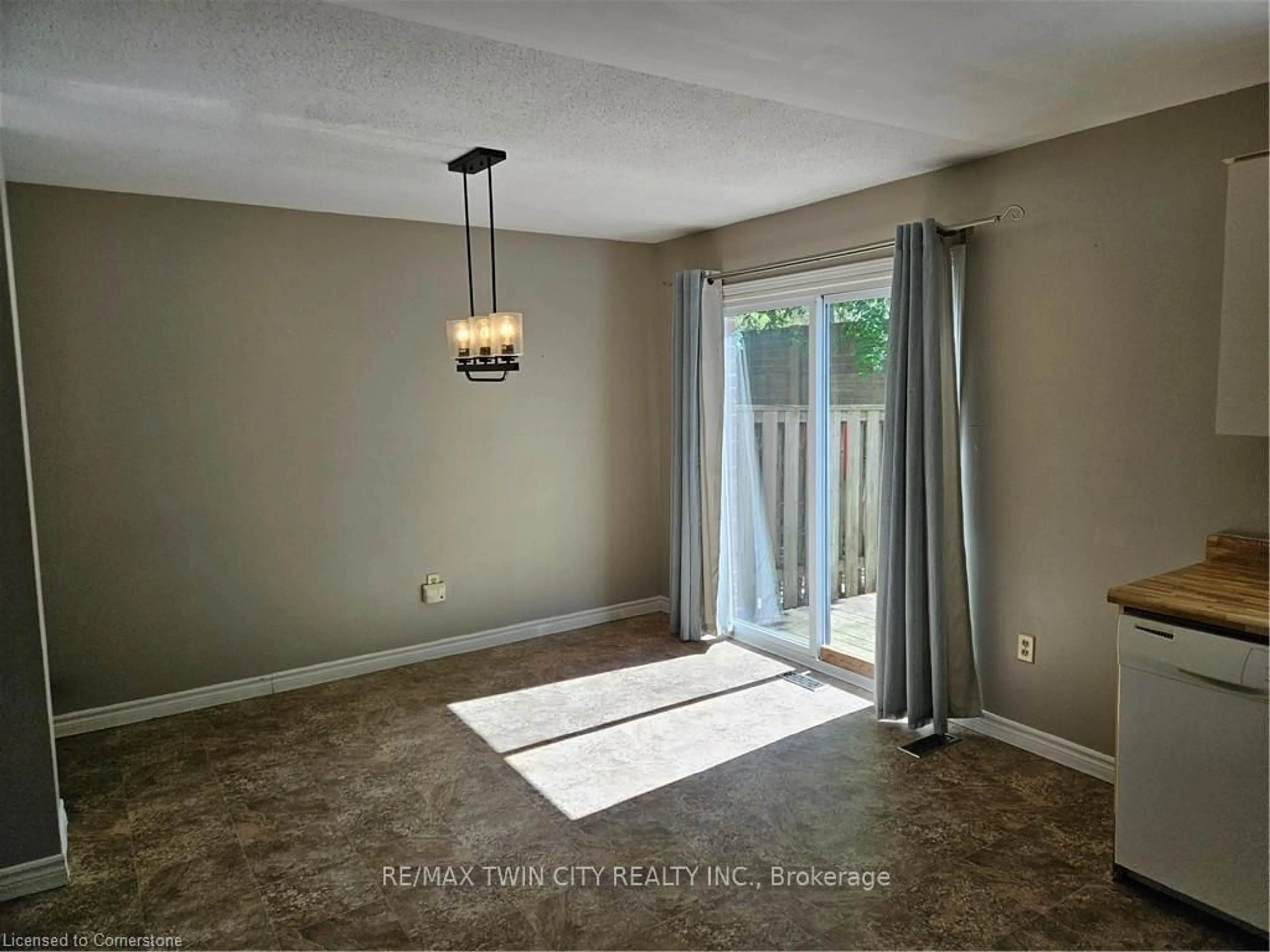 A pic of a room for 485 Springbank Ave #23, Woodstock Ontario N4T 1R1