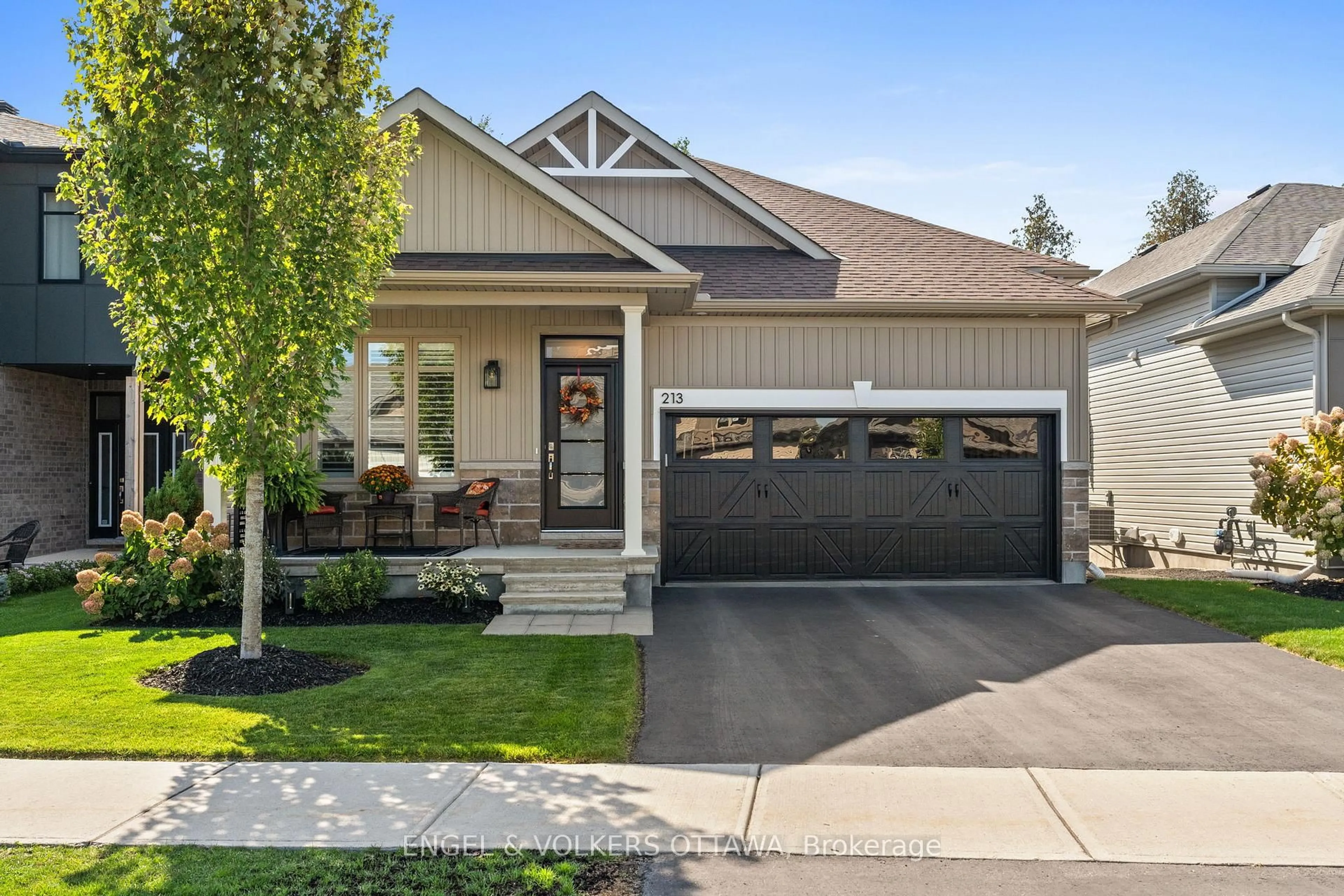 Home with vinyl exterior material, street for 213 Blackhorse Dr, North Grenville Ontario K0G 1J0