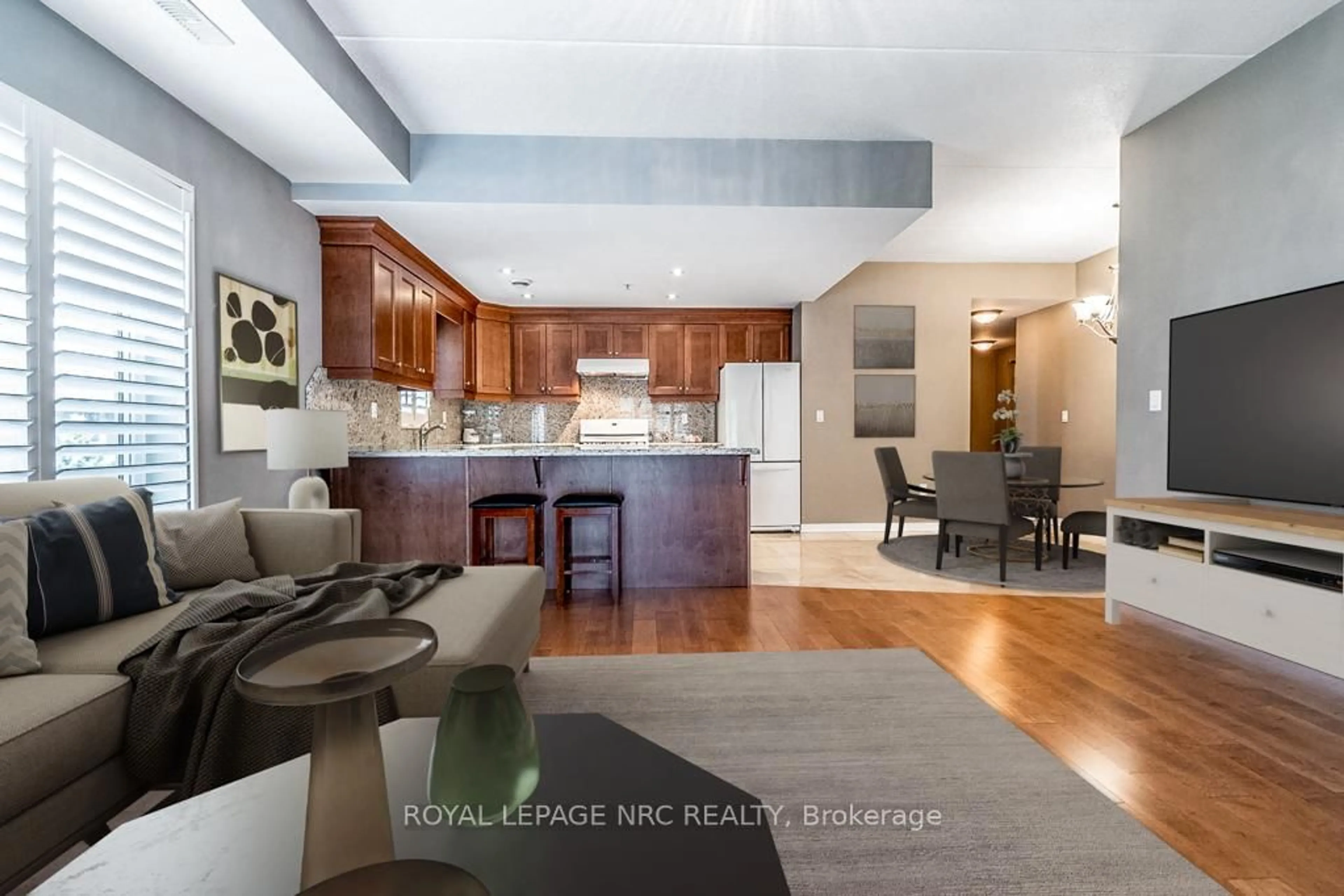 Open concept kitchen, unknown for 16 Sullivan Ave #203, Thorold Ontario L2V 2Y2