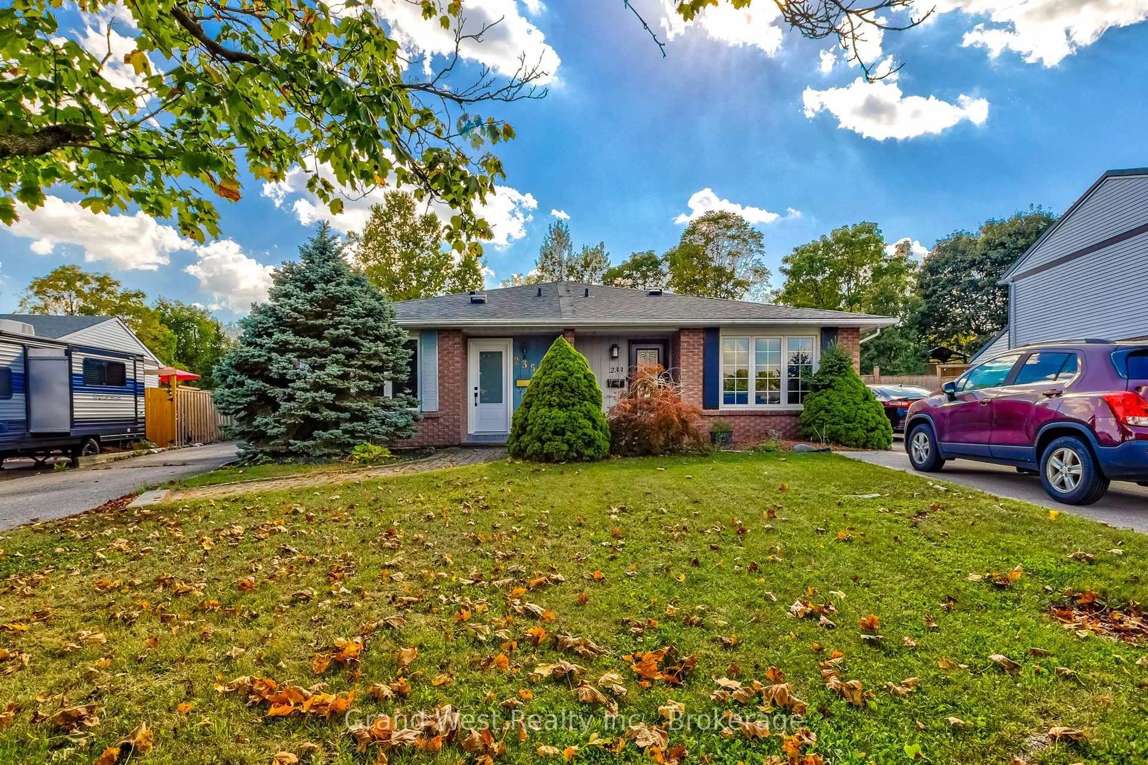 Home with brick exterior material, street for 235 Sunset Blvd, Cambridge Ontario N1S 4M4