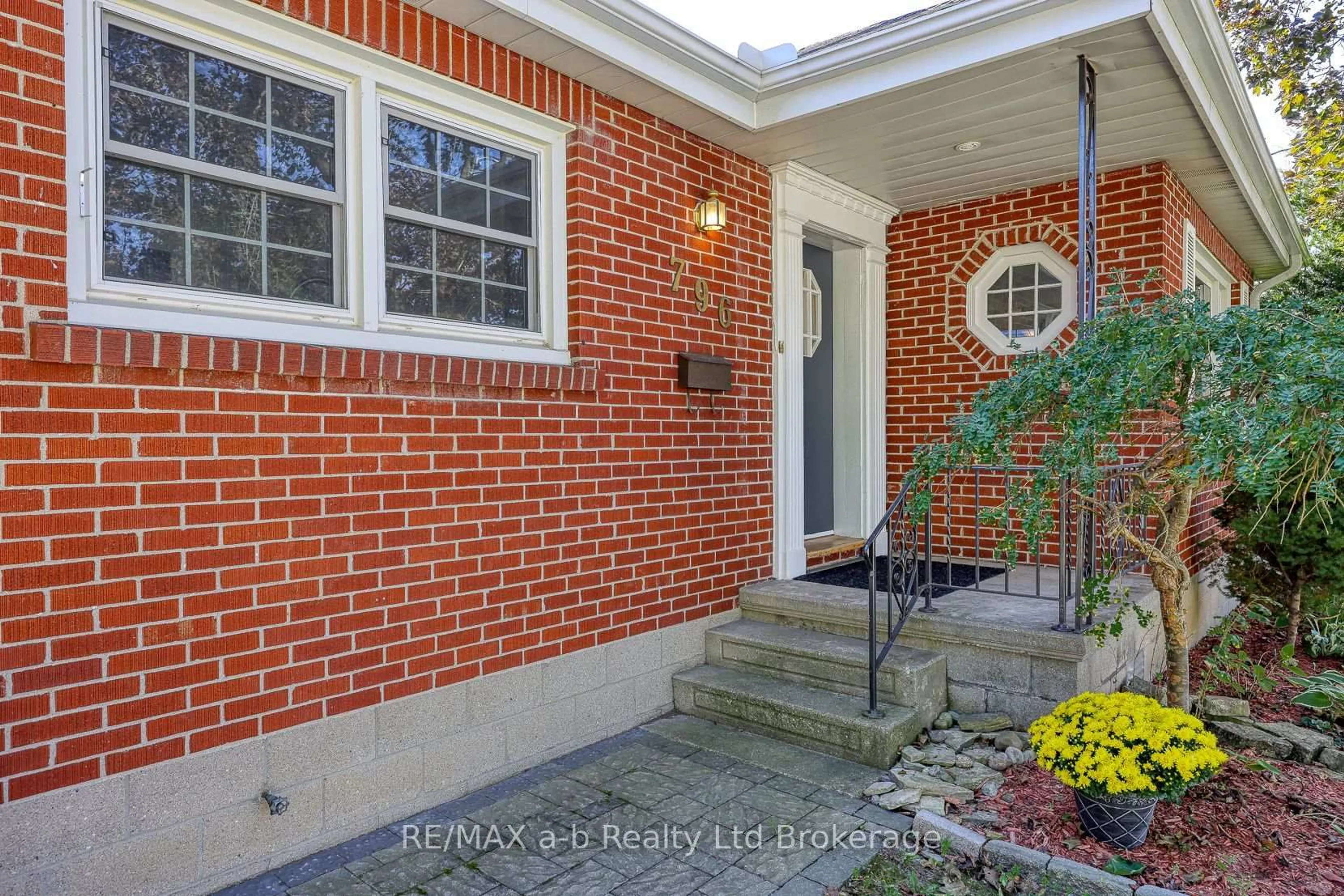 Home with brick exterior material, street for 796 Bayswater St, Woodstock Ontario N4S 5K5