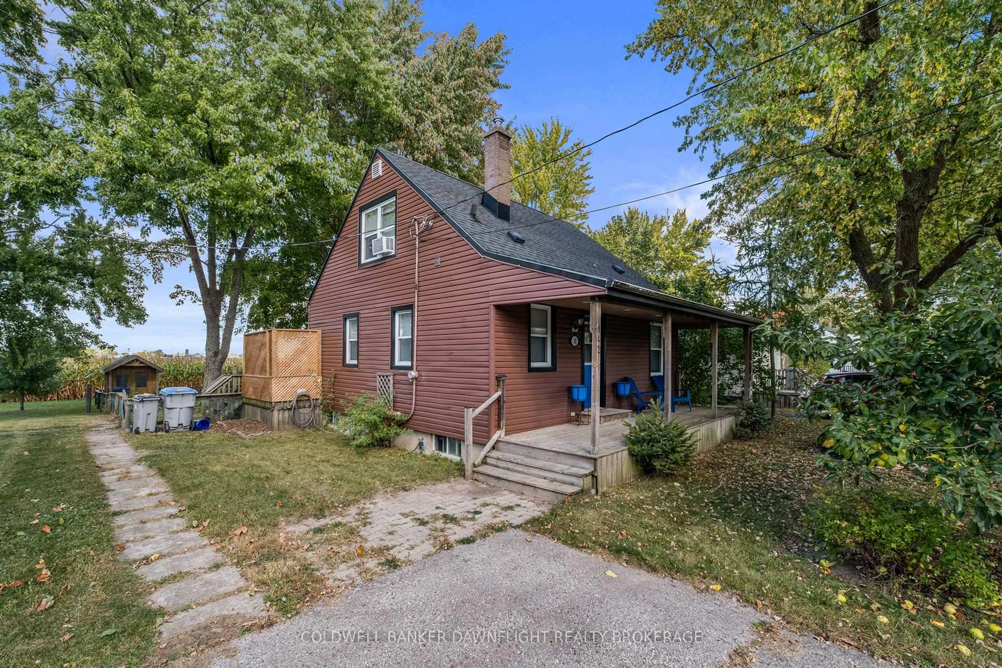 Home with brick exterior material, street for 142 Algonquin Dr, South Huron Ontario N0M 1Y0