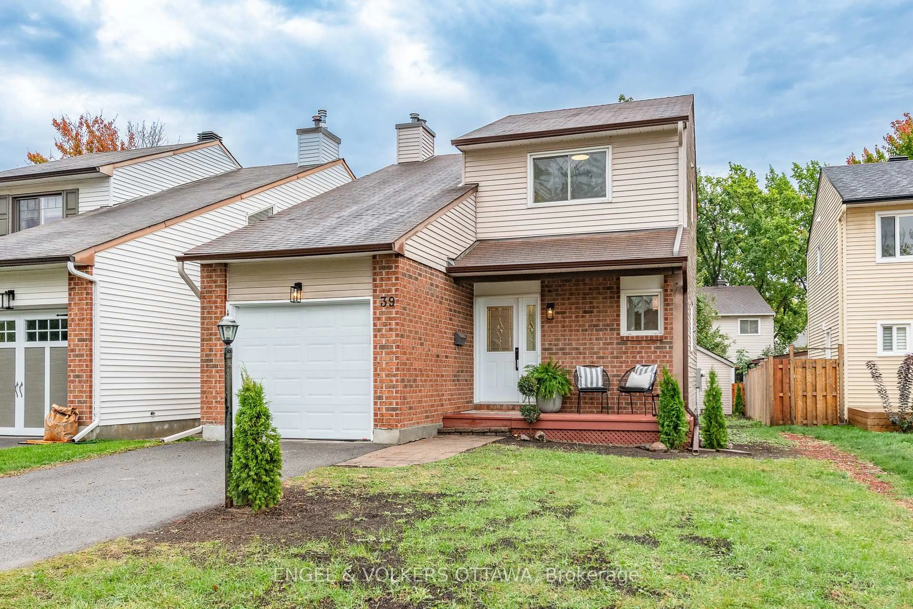 Home with brick exterior material, street for 39 Benlark Rd, Barrhaven Ontario K2J 2L5