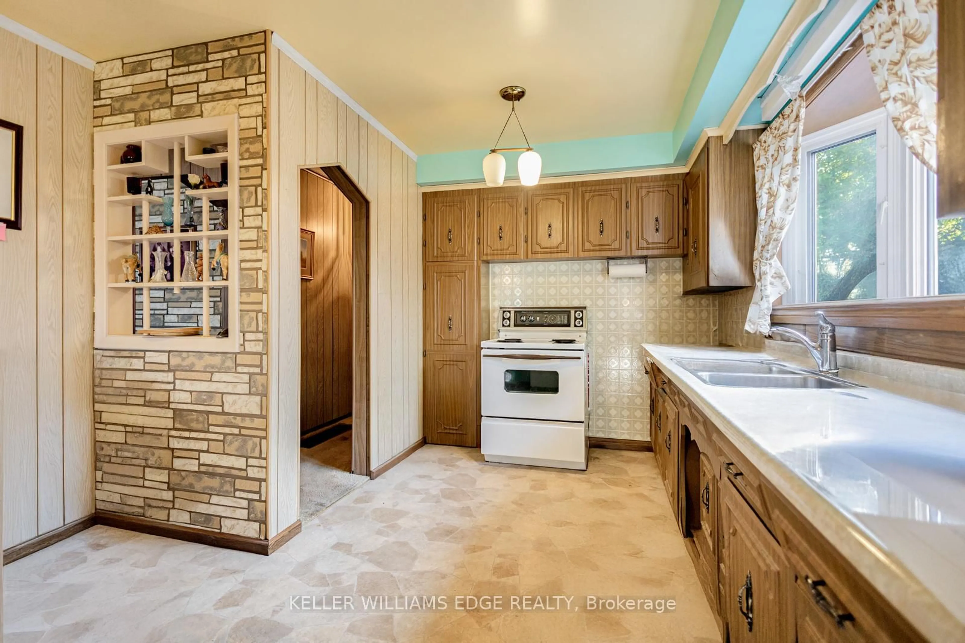 Unknown for 63 Hardale Cres, Hamilton Ontario L8T 1X9