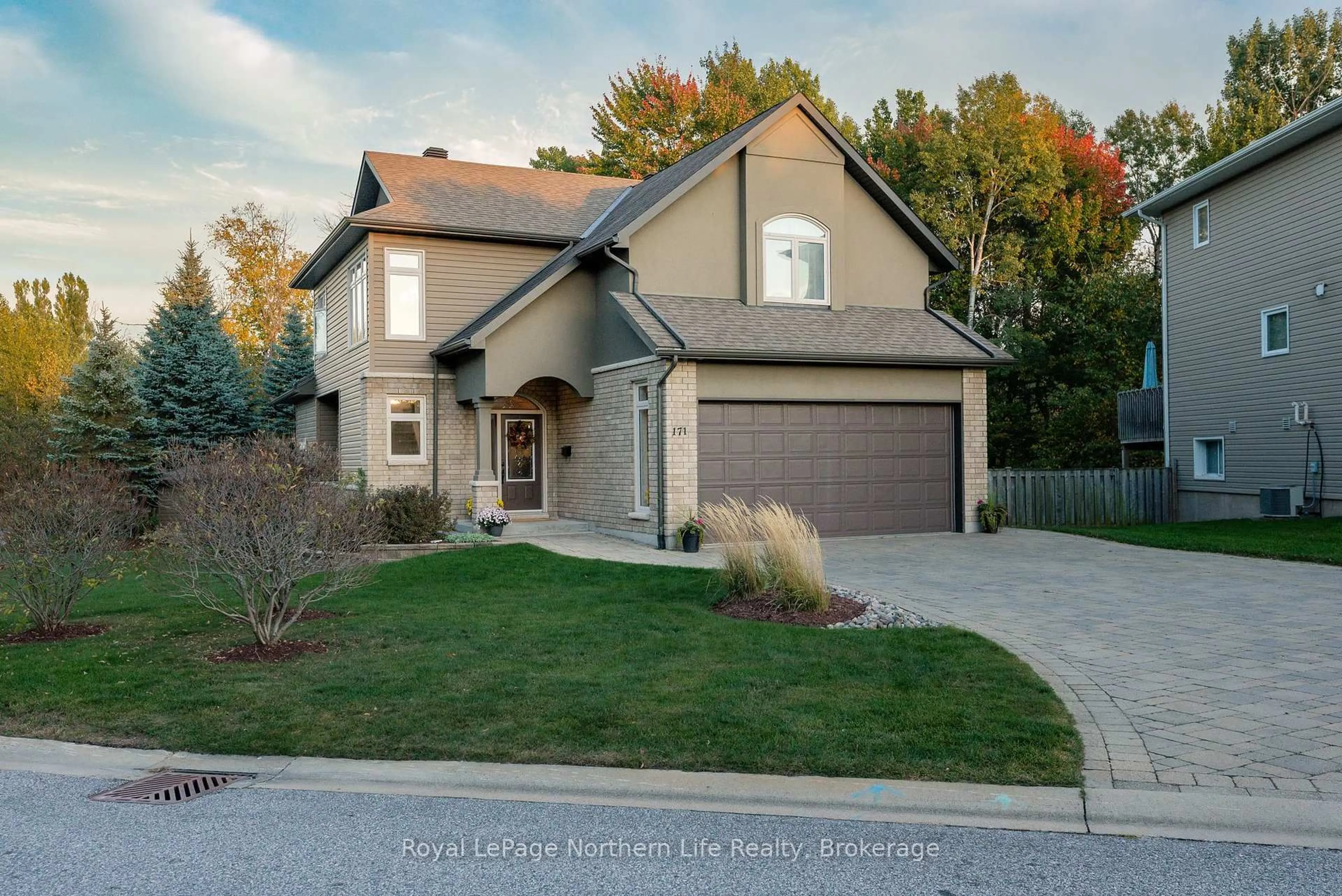 Home with brick exterior material, street for 171 Kingsway Ave, North Bay Ontario P1B 1G8