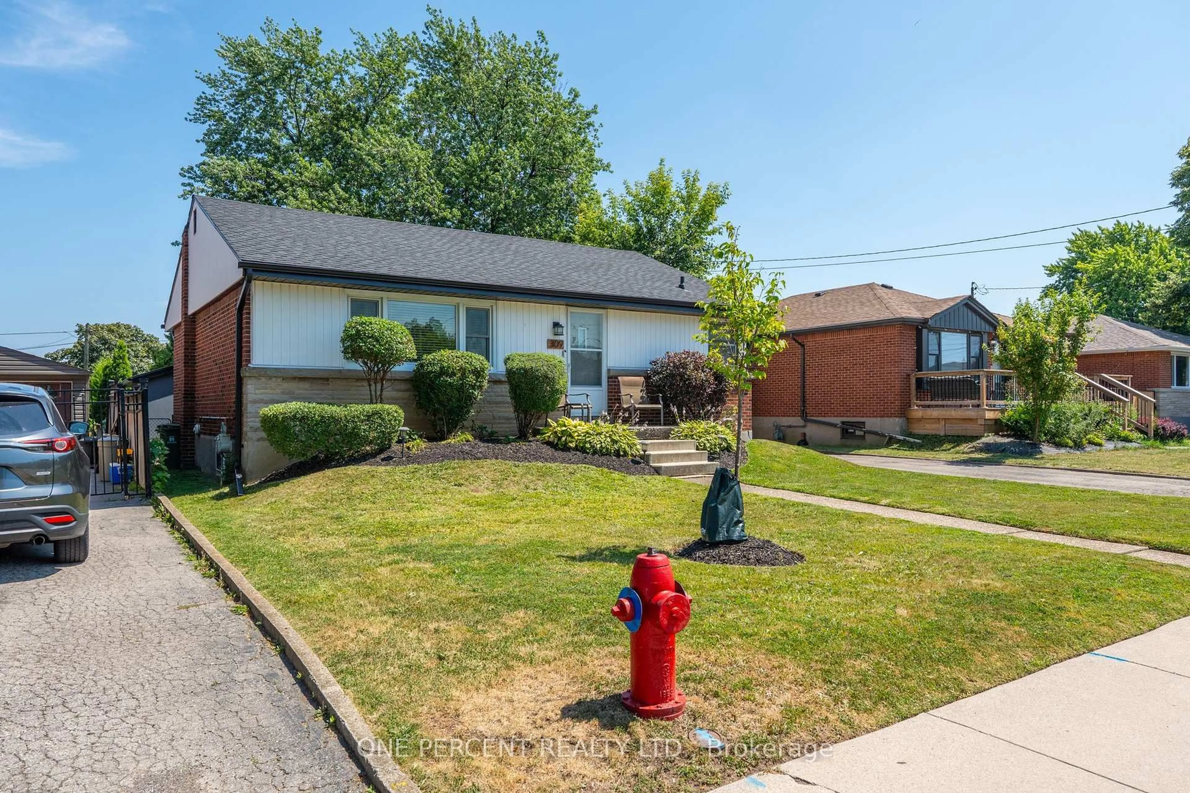 Unknown for 309 East 45th St, Hamilton Ontario L8T 3K7