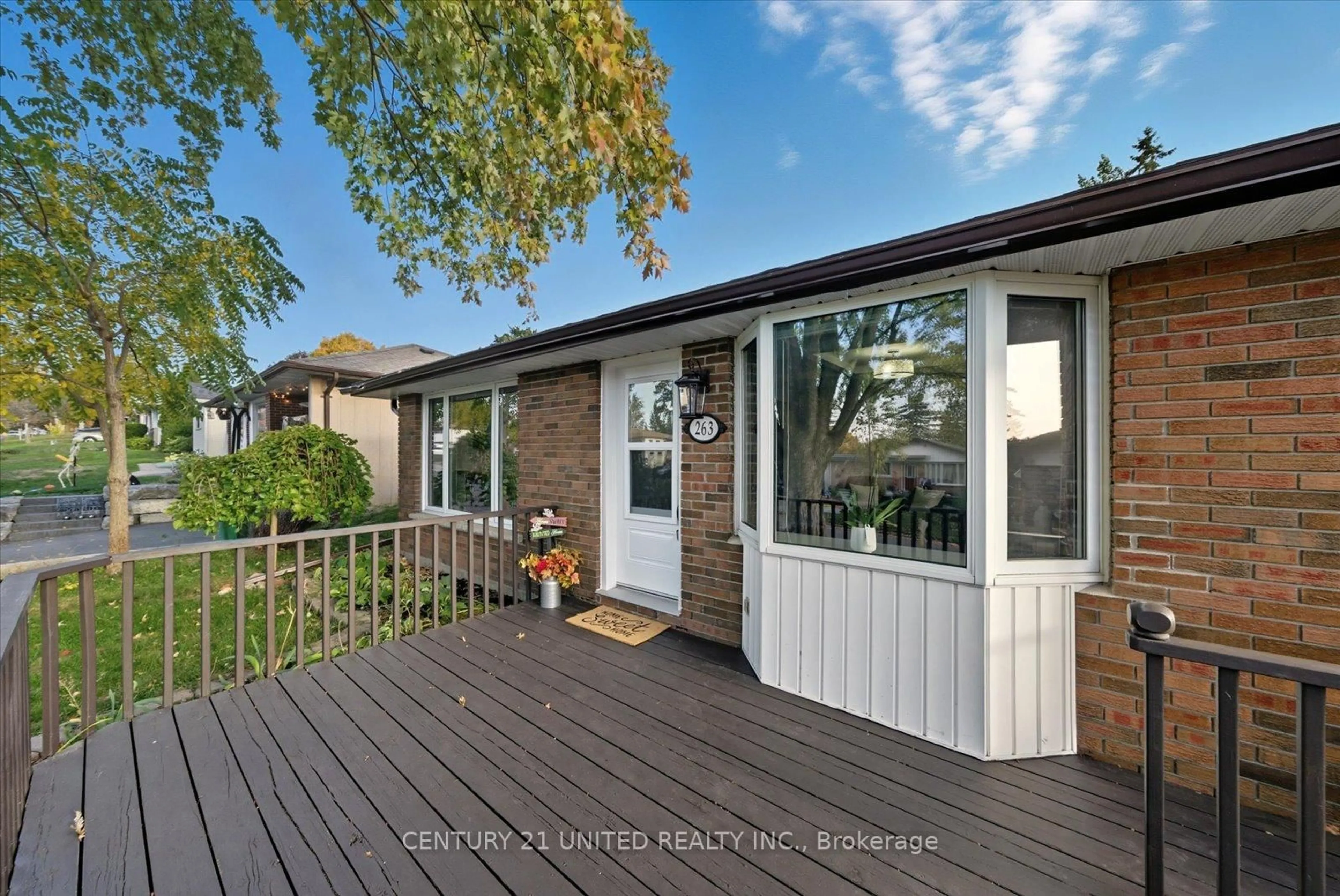Home with vinyl exterior material, street for 263 Riverview Hts, Peterborough Ontario K9J 1A9