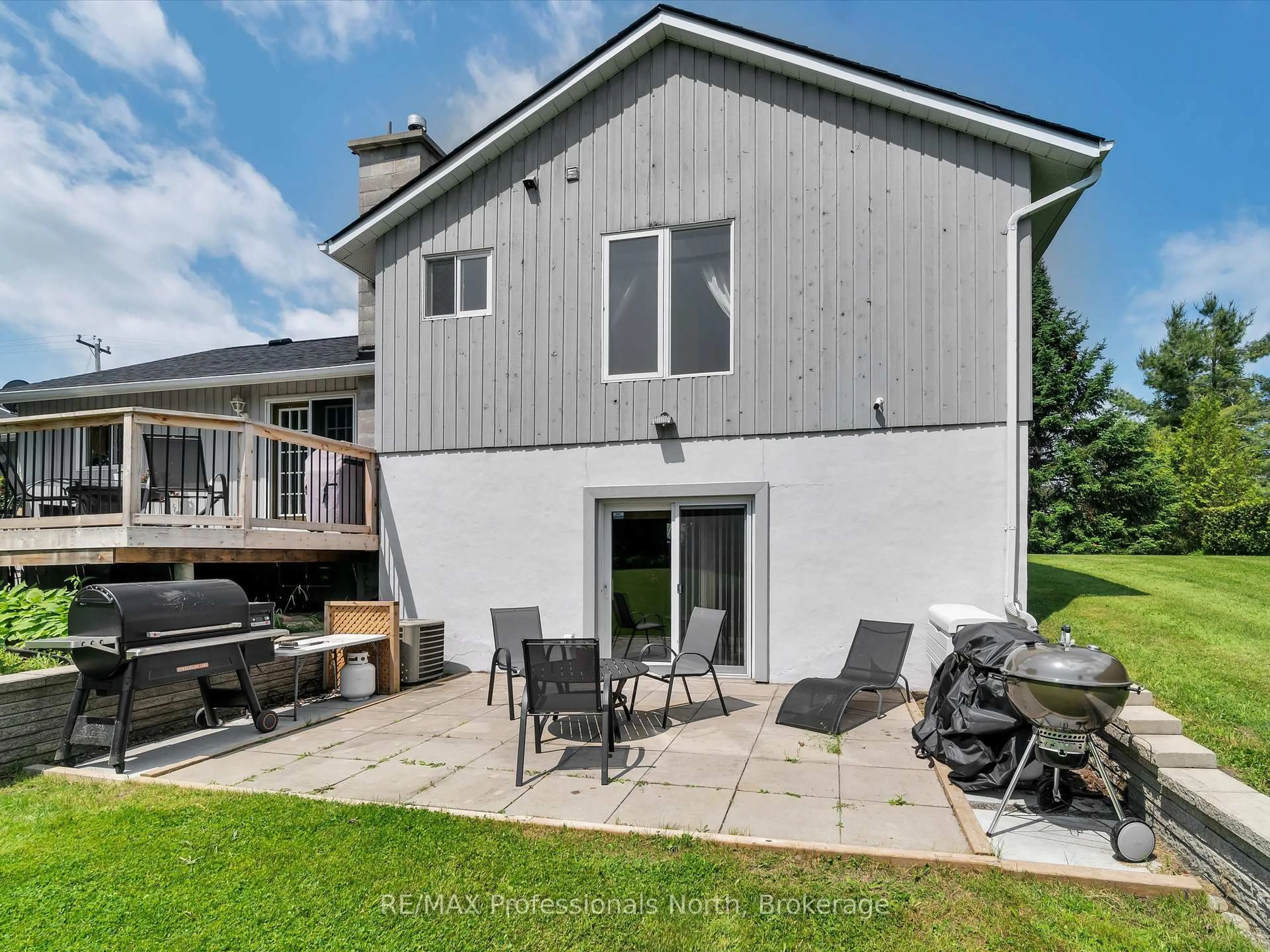 Unknown for 1287 Golden Beach Rd, Bracebridge Ontario P1L 1W8