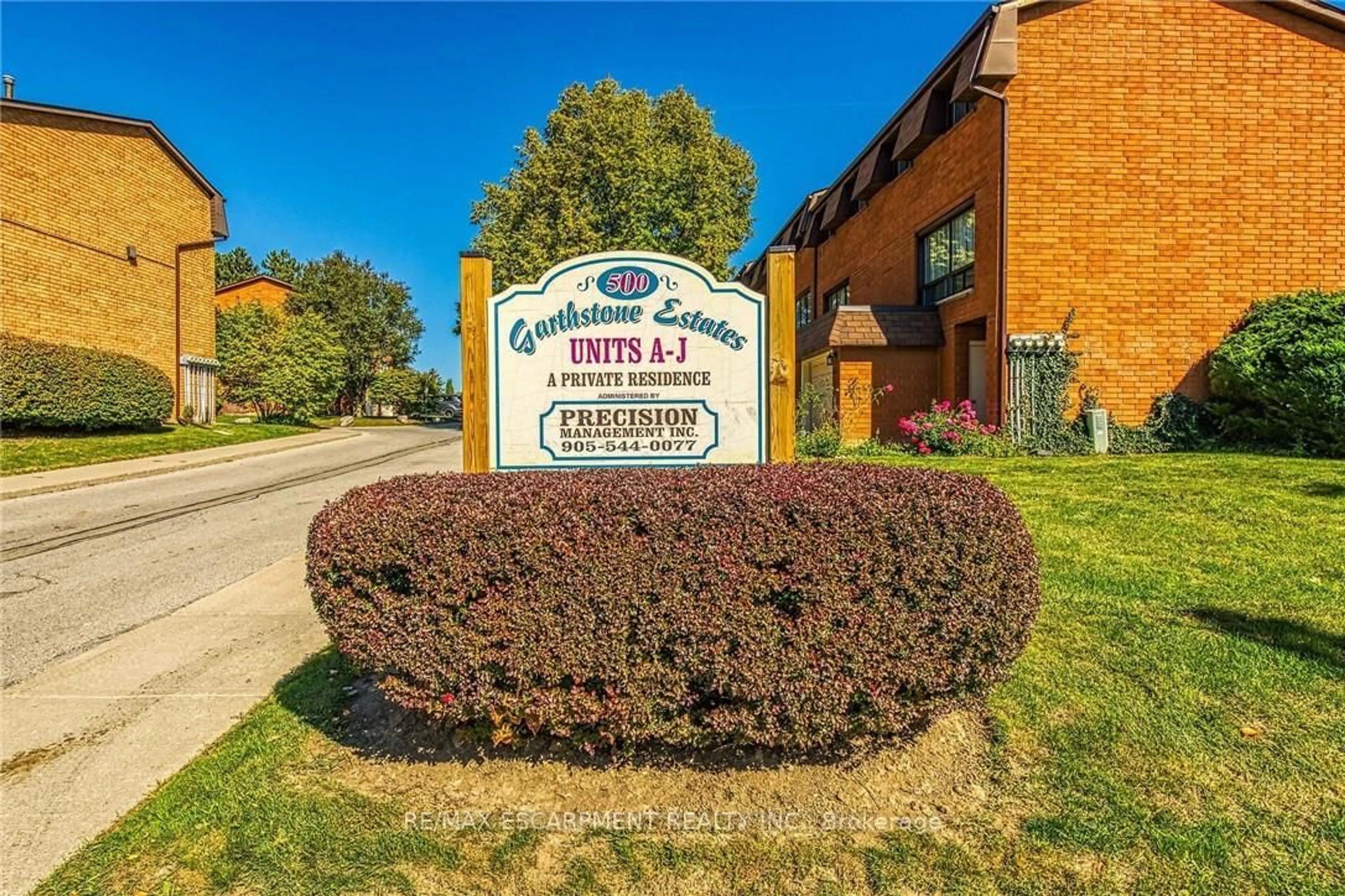Unknown for 500 STONE CHURCH Rd #F8, Hamilton Ontario L9B 1R2