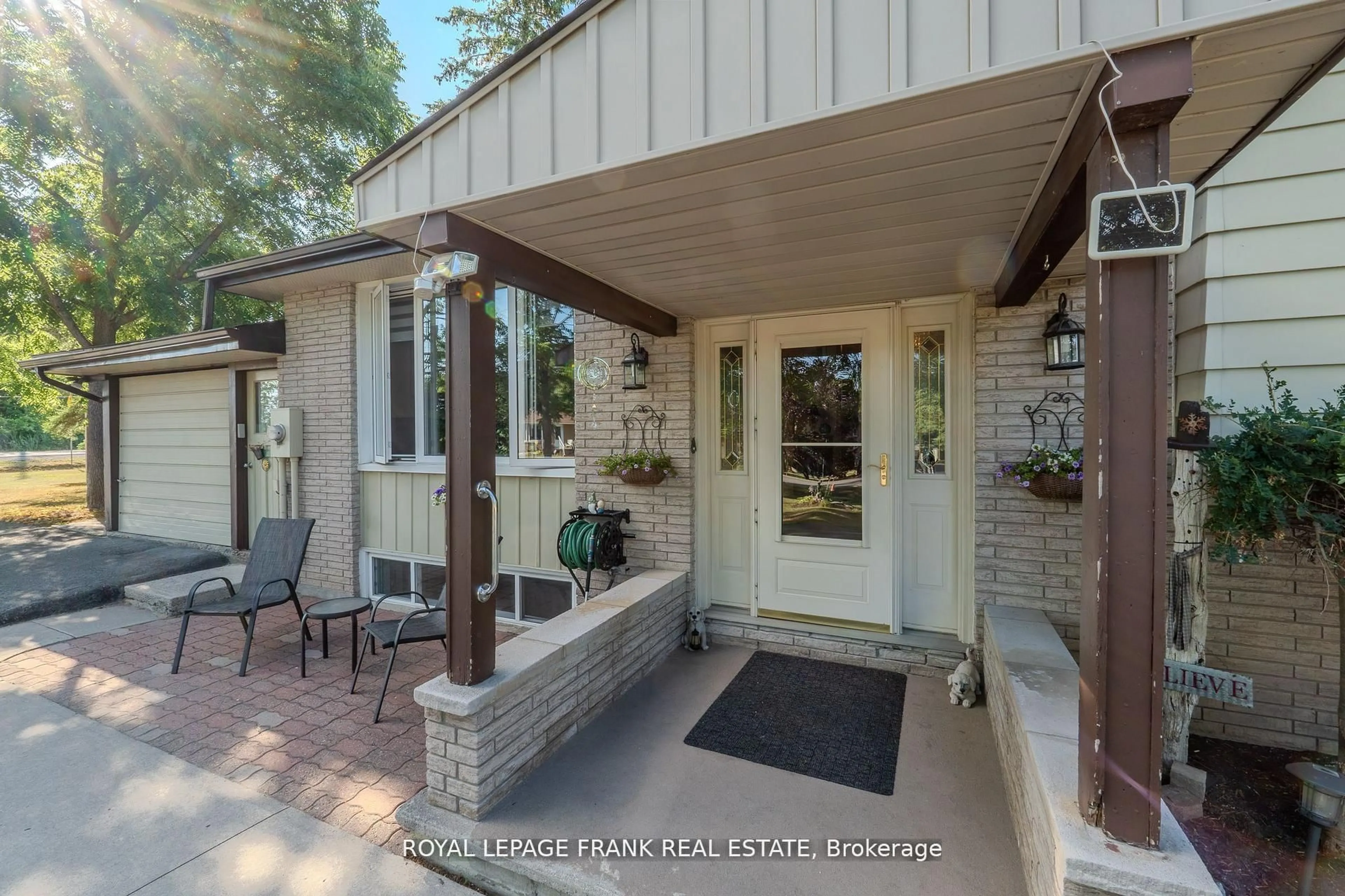 Indoor entryway for 2304 Old Norwood Rd, Otonabee-South Monaghan Ontario K9J 0G6