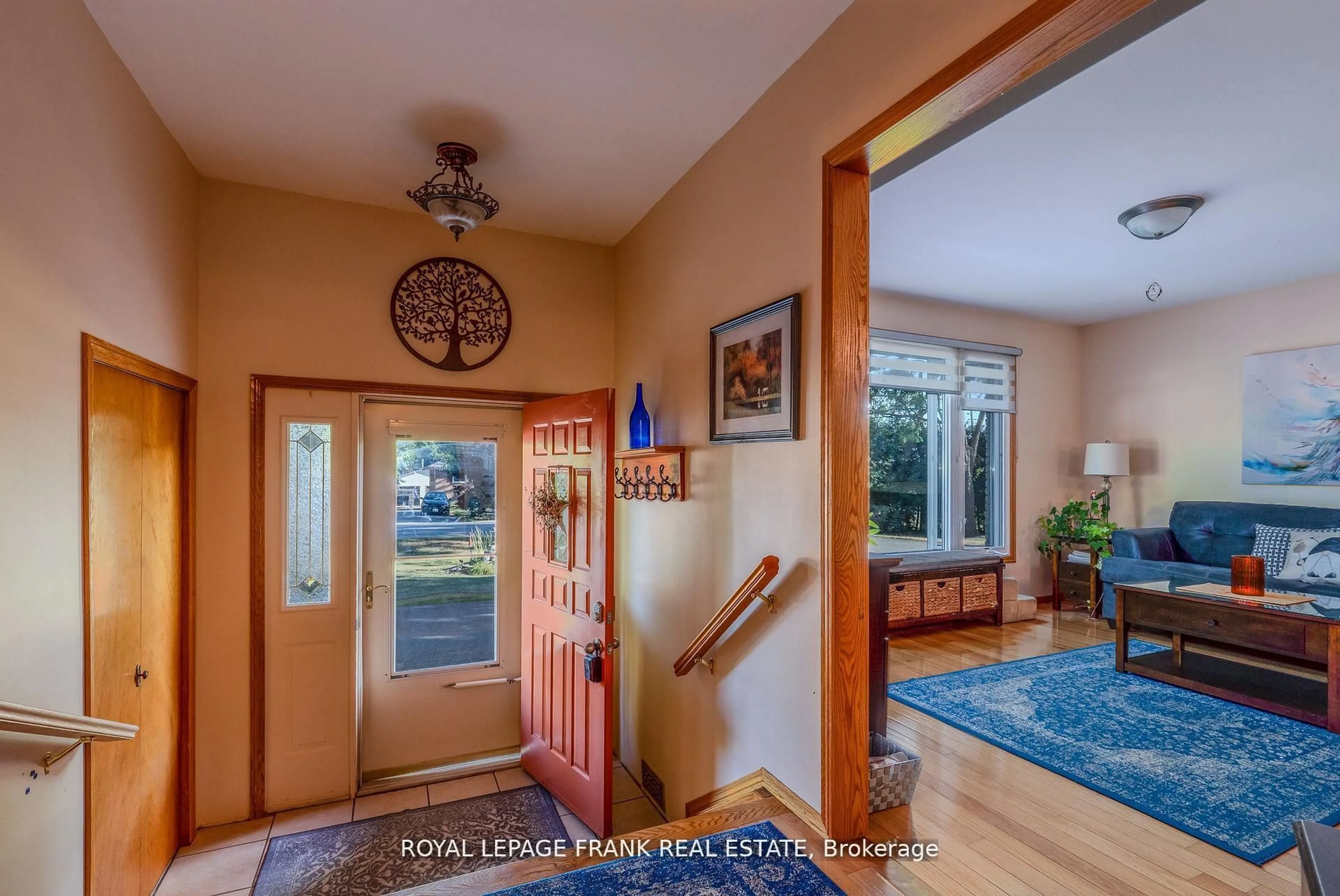 Indoor entryway for 2304 Old Norwood Rd, Otonabee-South Monaghan Ontario K9J 0G6