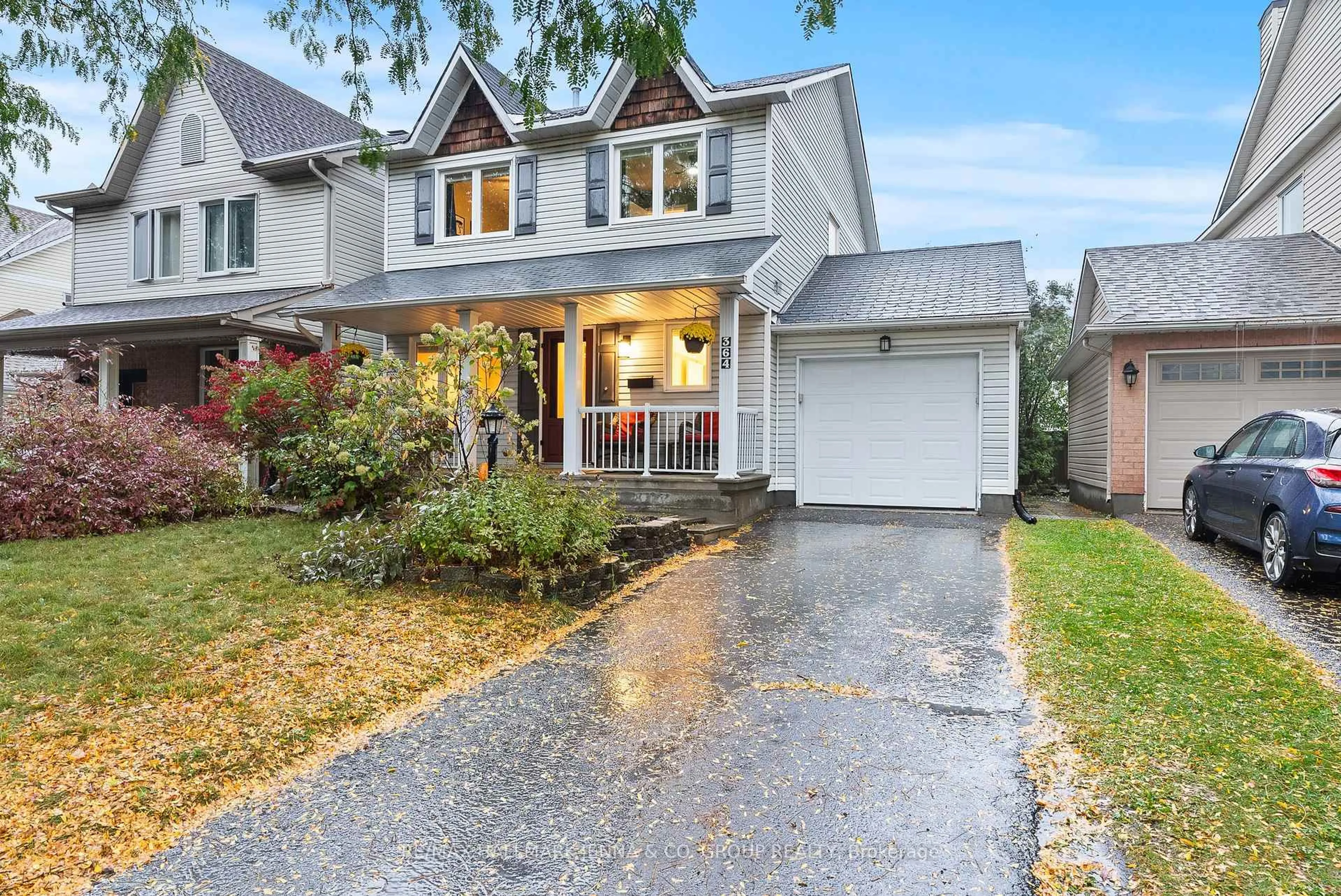 Home with vinyl exterior material, street for 364 Stoneway Dr, Ottawa Ontario K2G 6G7