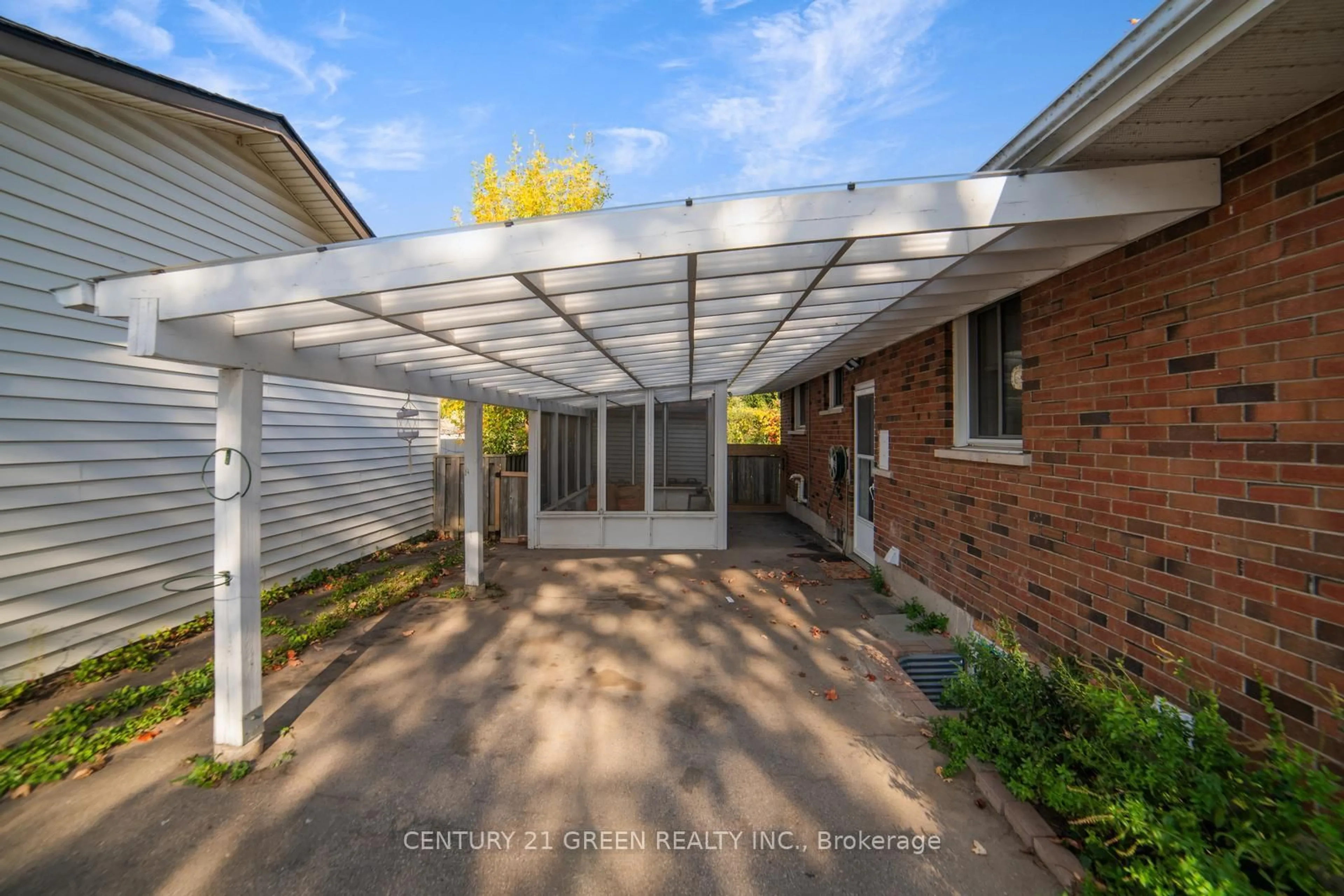 Unknown for 1676 Holley Cres, Cambridge Ontario N3H 2S5