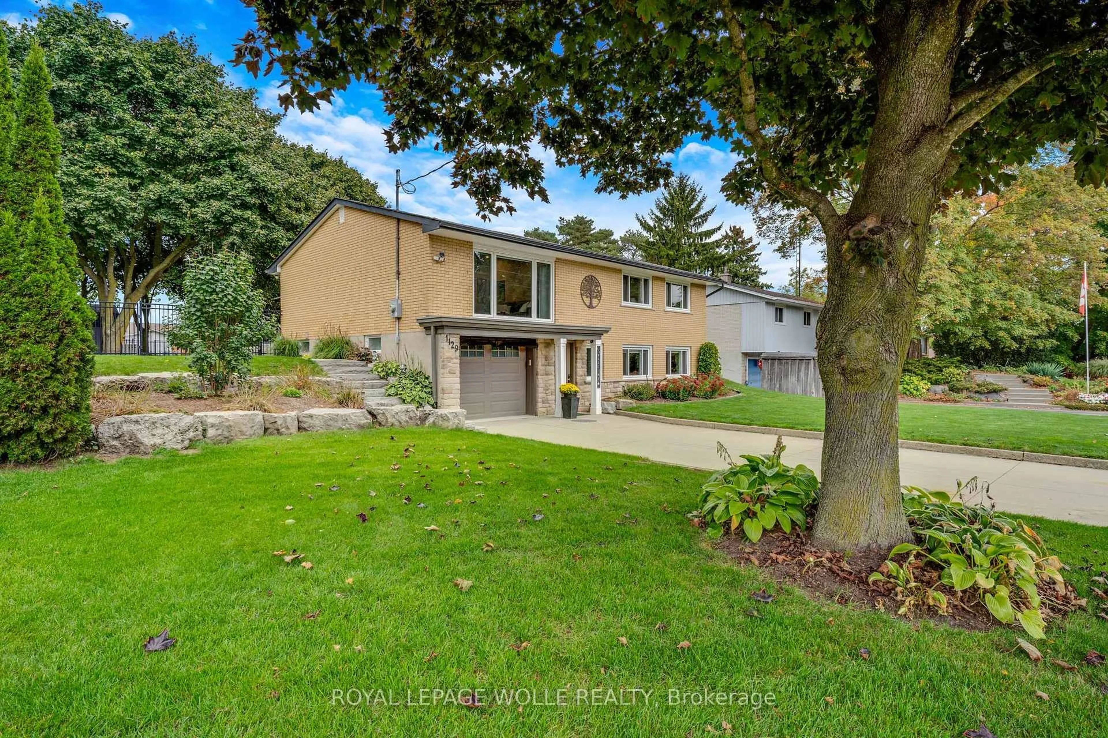 A pic from outside/outdoor area/front of a property/back of a property/a pic from drone, street for 1129 Church St, Wellesley Ontario N0B 2M0