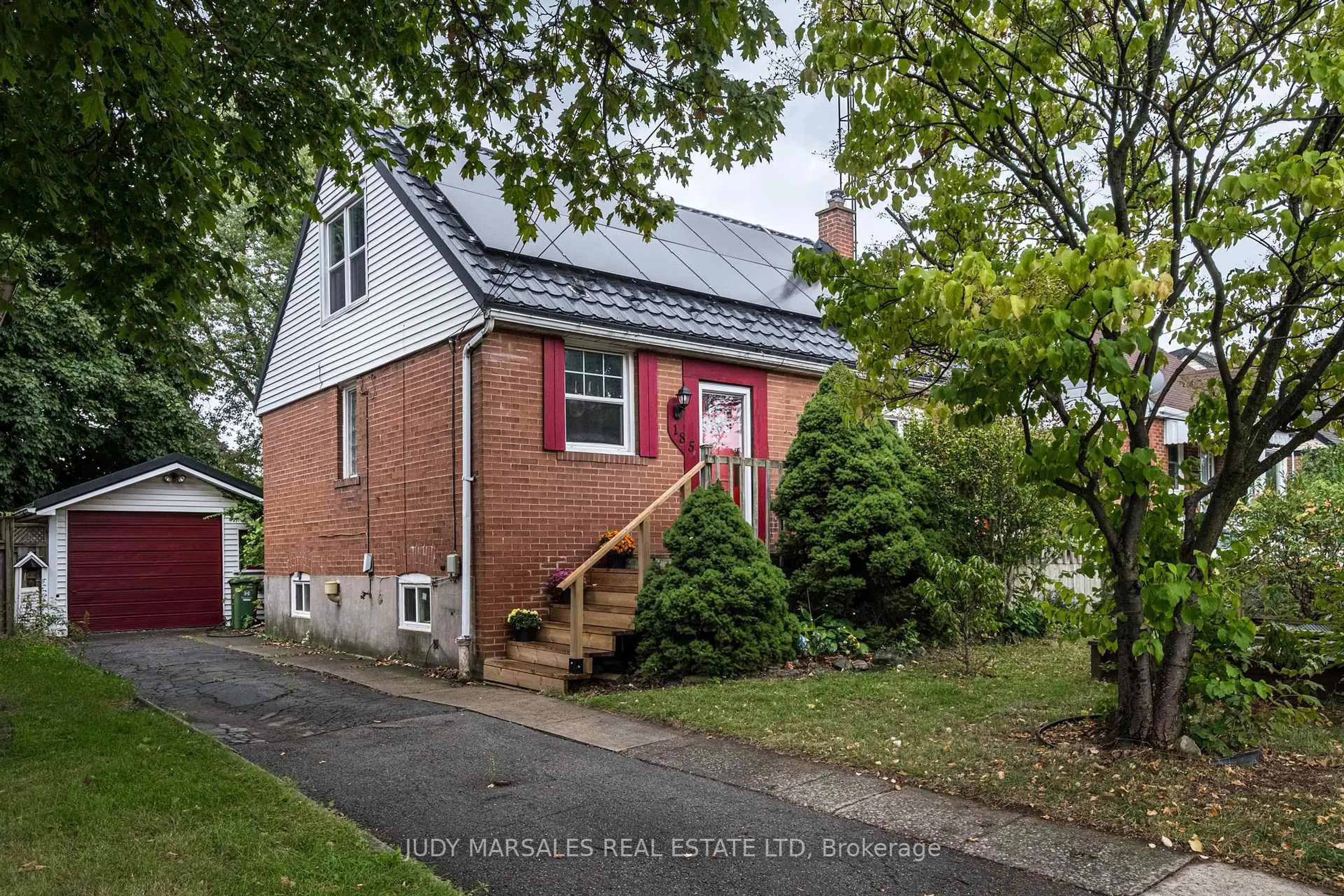 Home with brick exterior material, street for 185 East 13th St, Hamilton Ontario L9A 3Z6